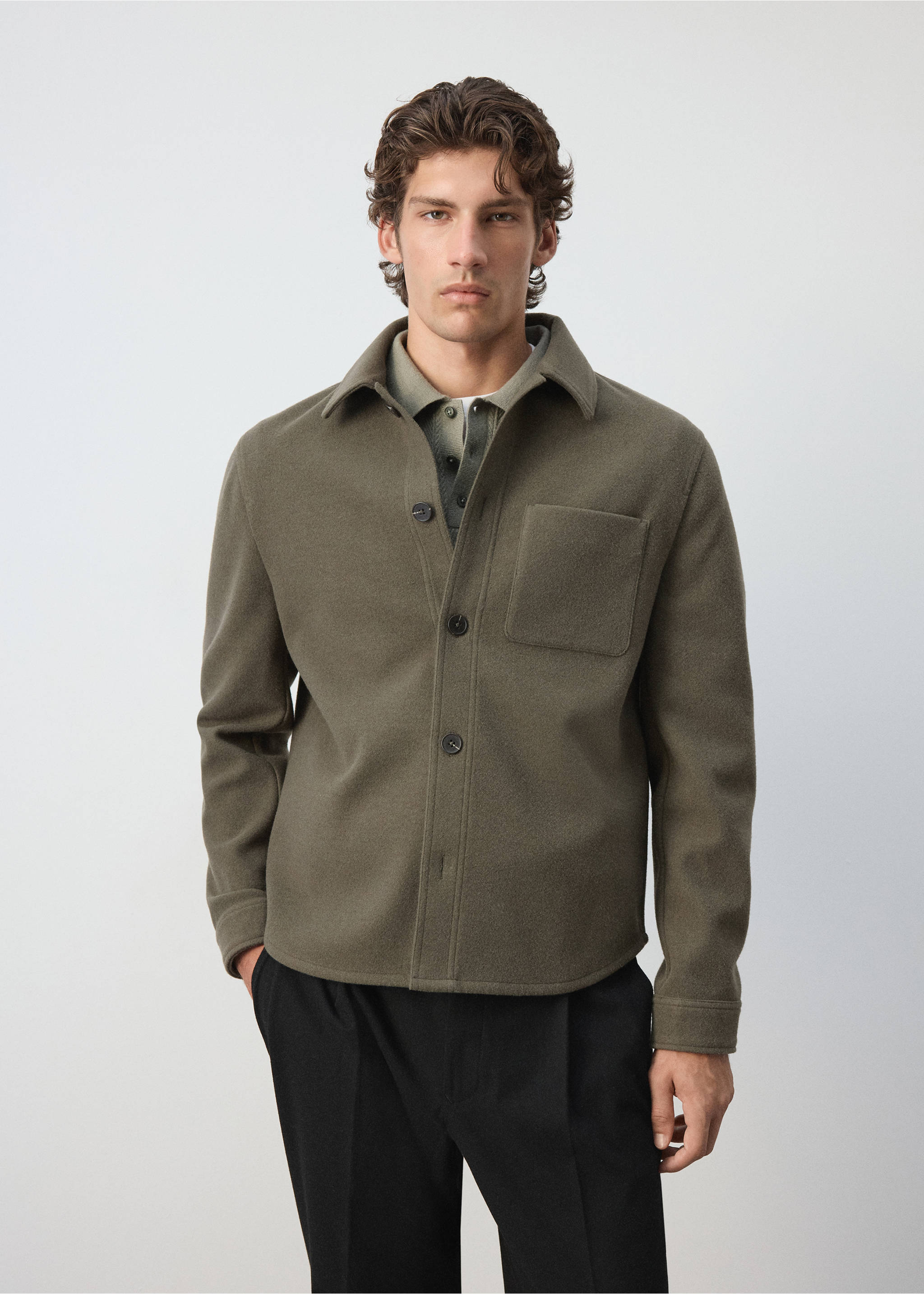 Regular-Fit-Overshirt aus Flanell - Mittlere Ansicht, Olivengrün. Ref: 37007917-00.