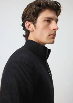 Ribbed sweater with zip — Black 4