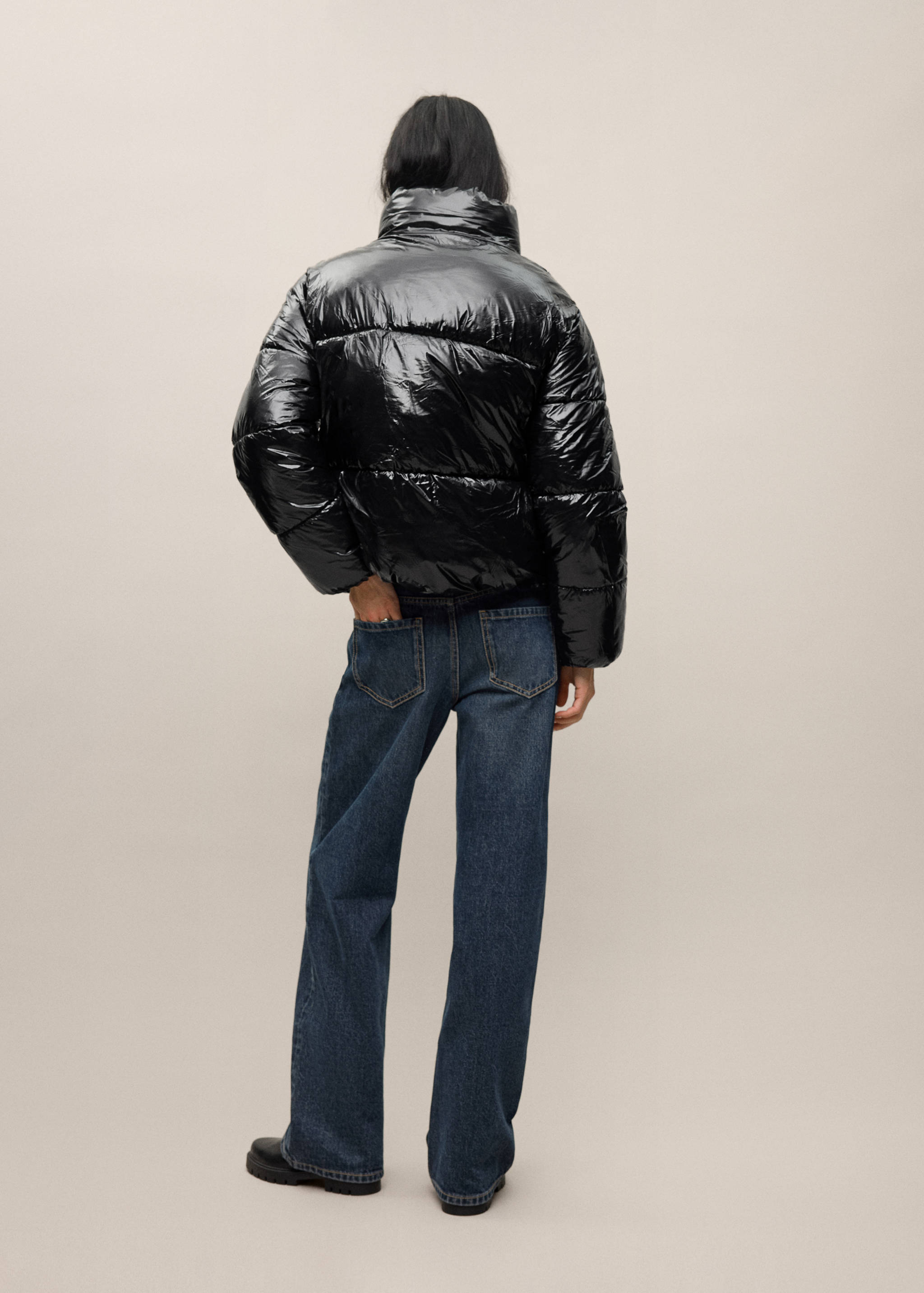 Shiny quilted anorak - Reverse of the article