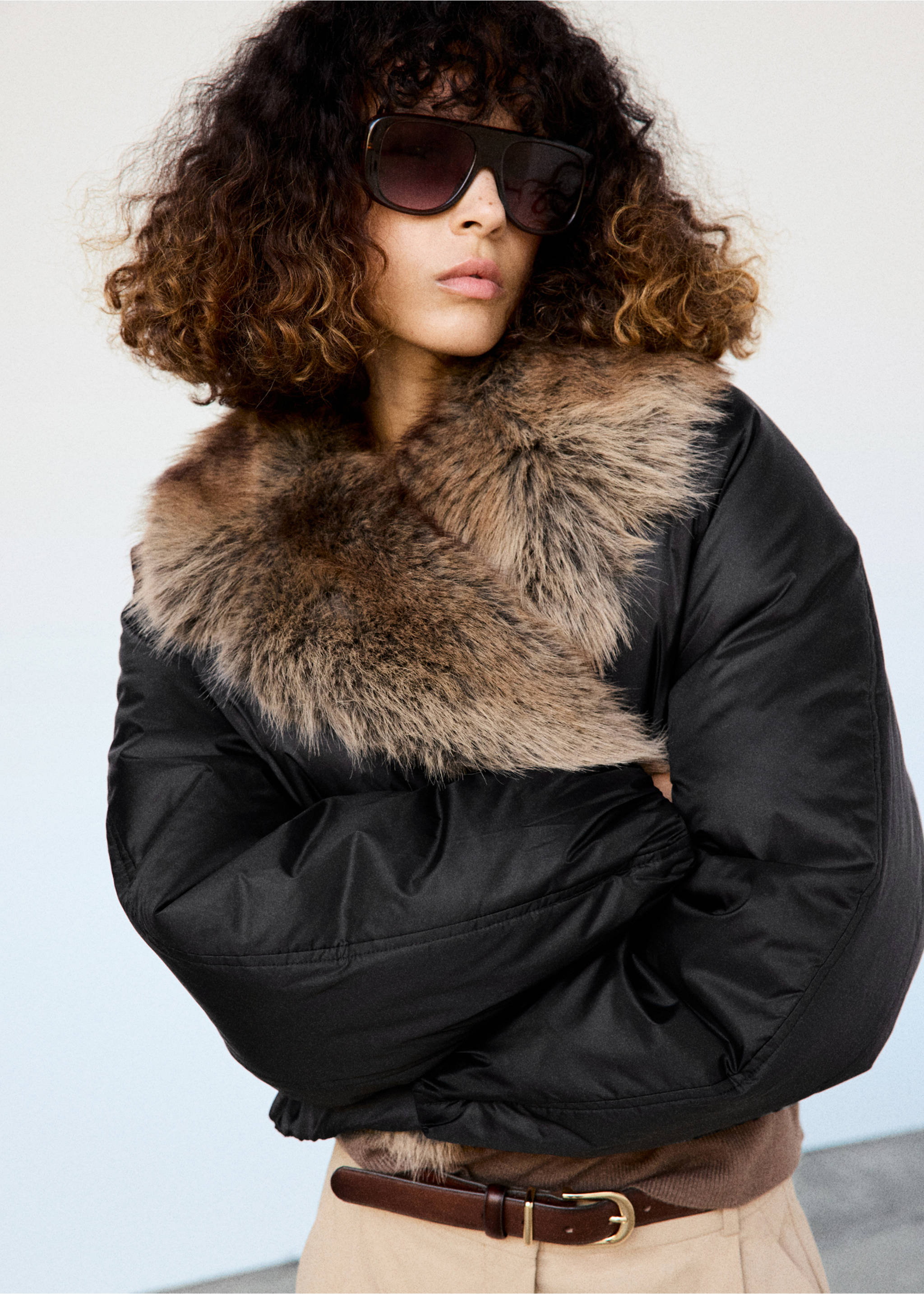 Black cropped anorak with a brown faux-fur lapel collar., Black. Ref: 37008274-00.