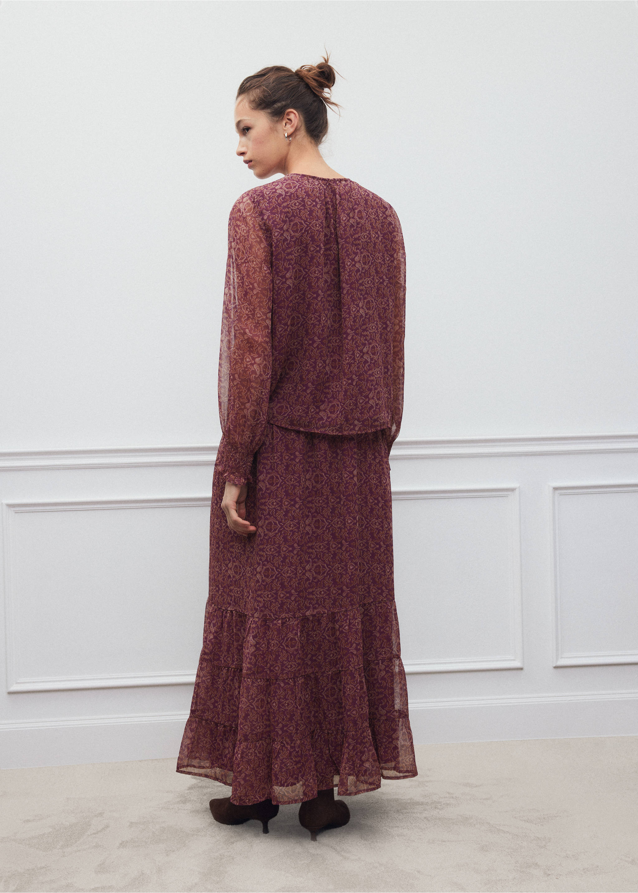 Burgundy printed long-sleeve shirt, back view, Pink. Ref: 37008278-00.