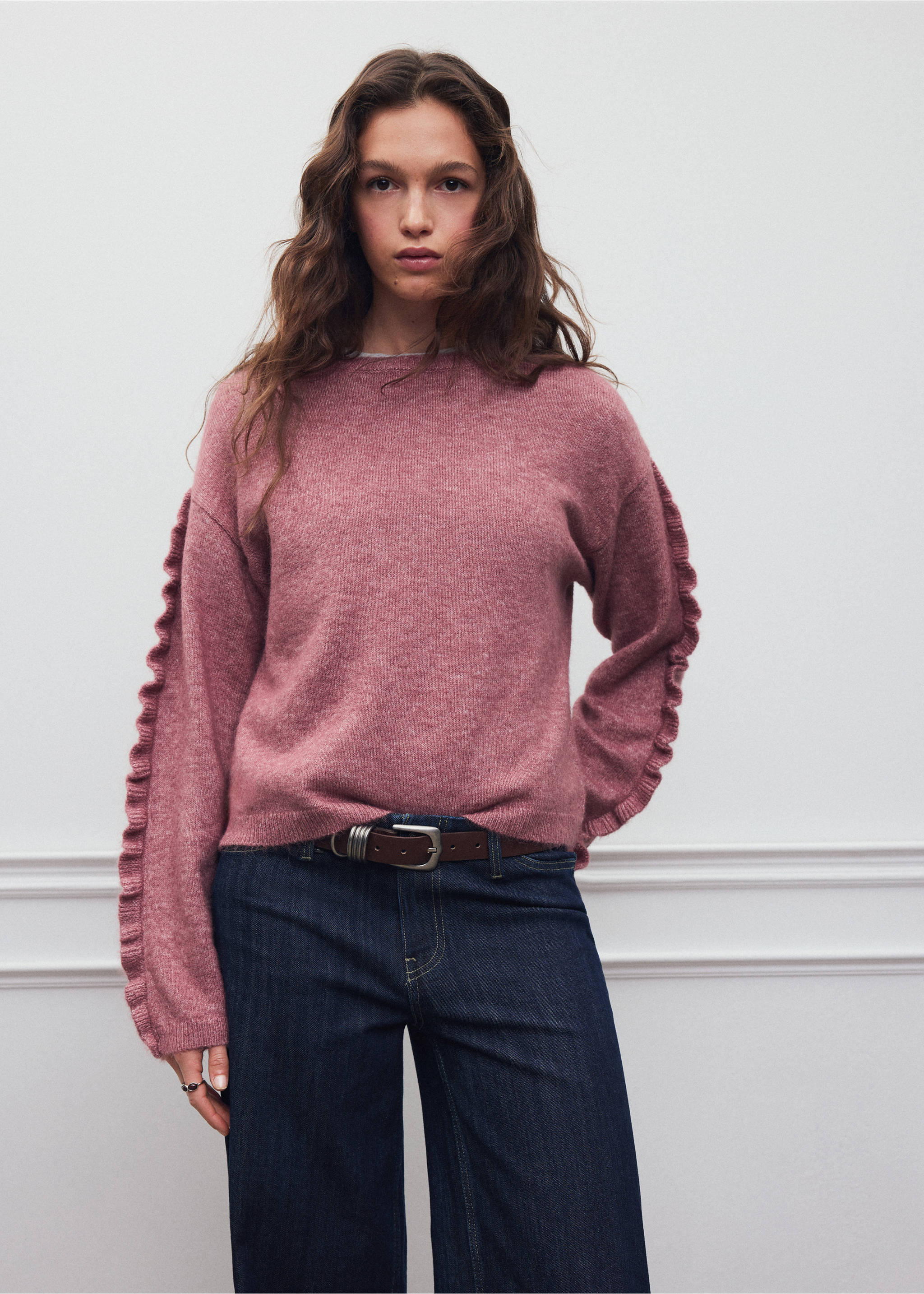 Pink knitted jumper with a rounded neckline and vertical ruffled trims on the long sleeves., Pink. Ref: 37008284-00.