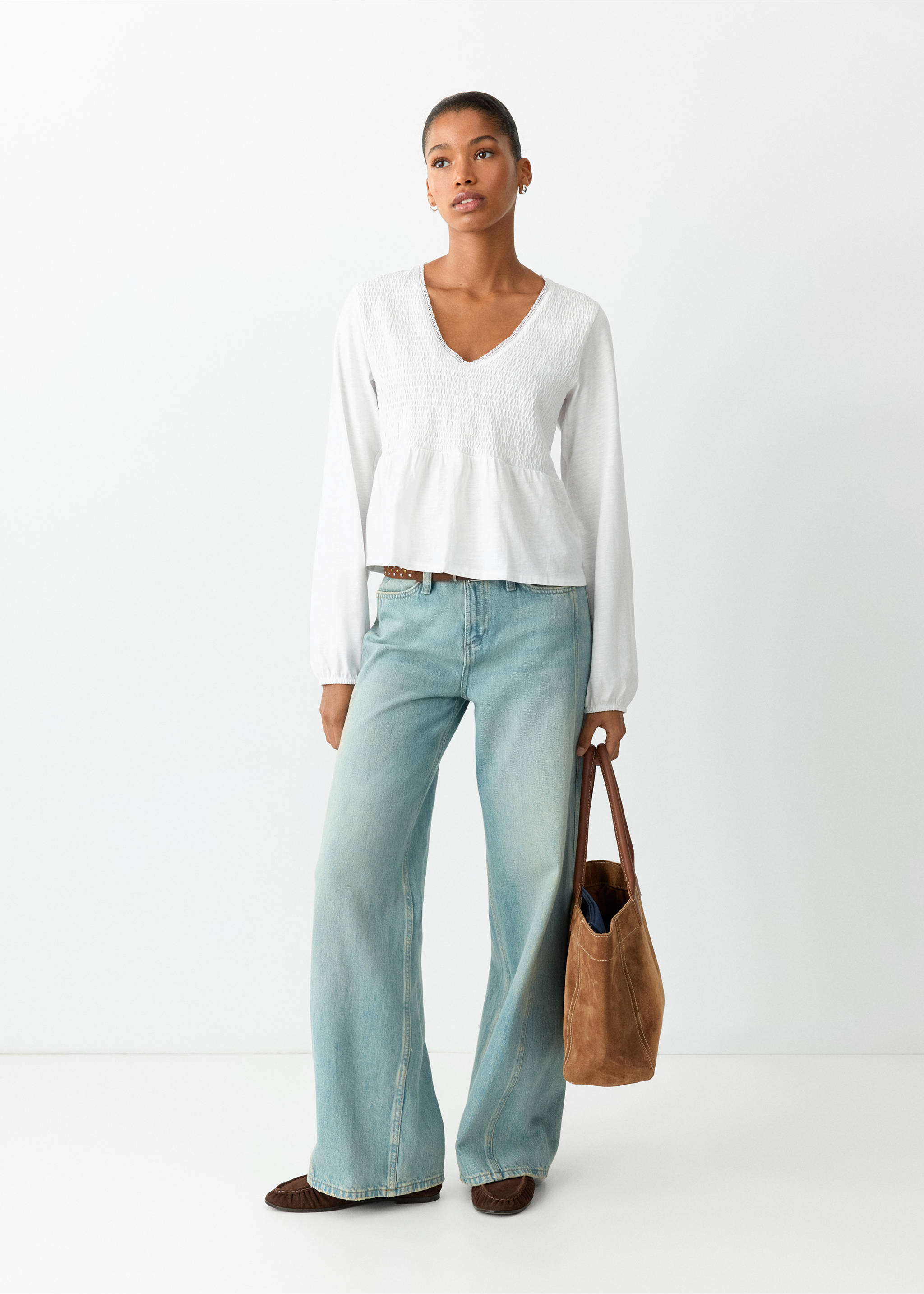White long-sleeved v-neck t-shirt with smocked yoke and flared peplum hem., Off White. Ref: 37008286-00.