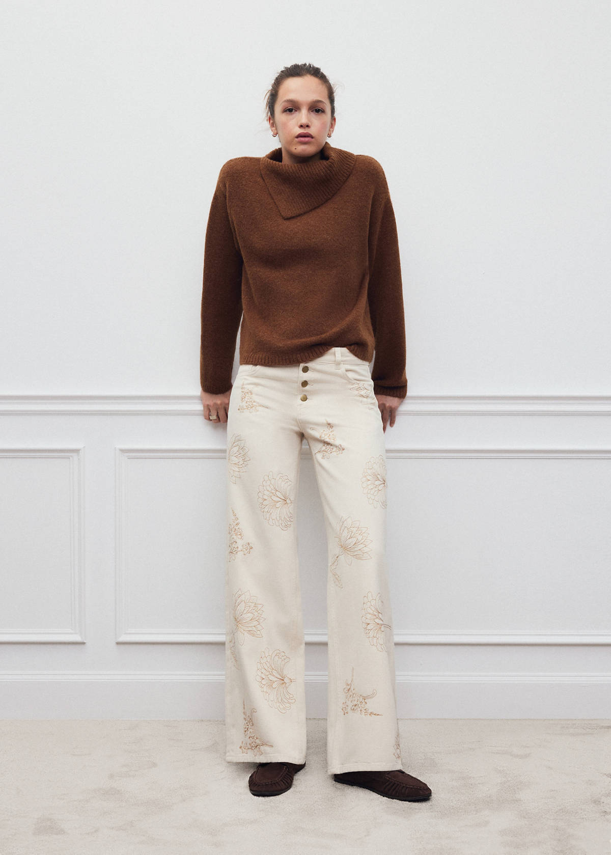 Turtle neck sweater — Caramel