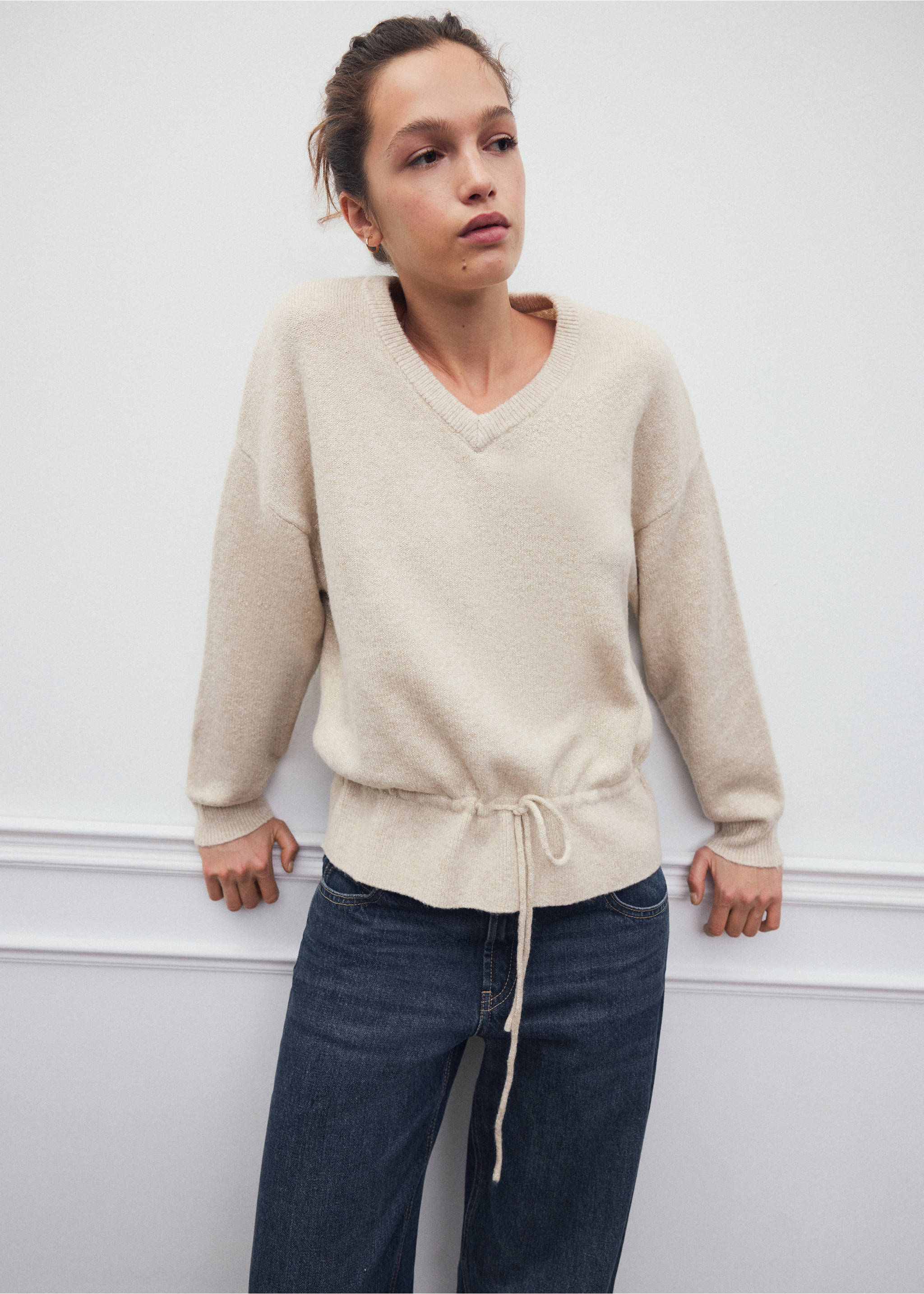 Beige V-neck jersey with a drawstring waist and long sleeves., Beige. Ref: 37008290-00.