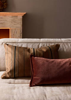 Vertical-striped cushion cover, 40x60 cm — Brown 1