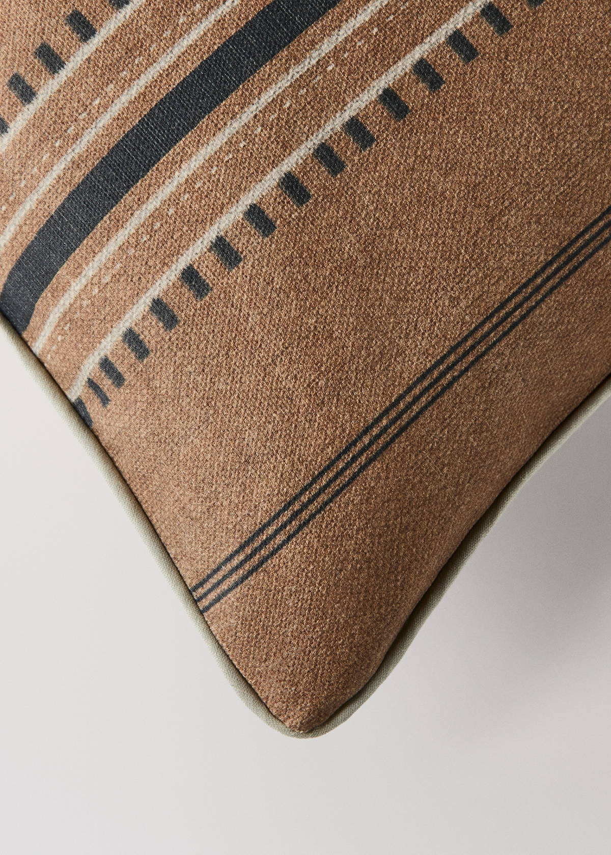 Vertical-striped cushion cover, 40x60 cm — Brown