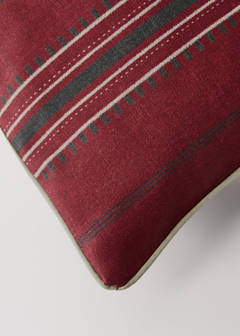 Vertical-striped cushion cover, 40x60 cm — Red 2