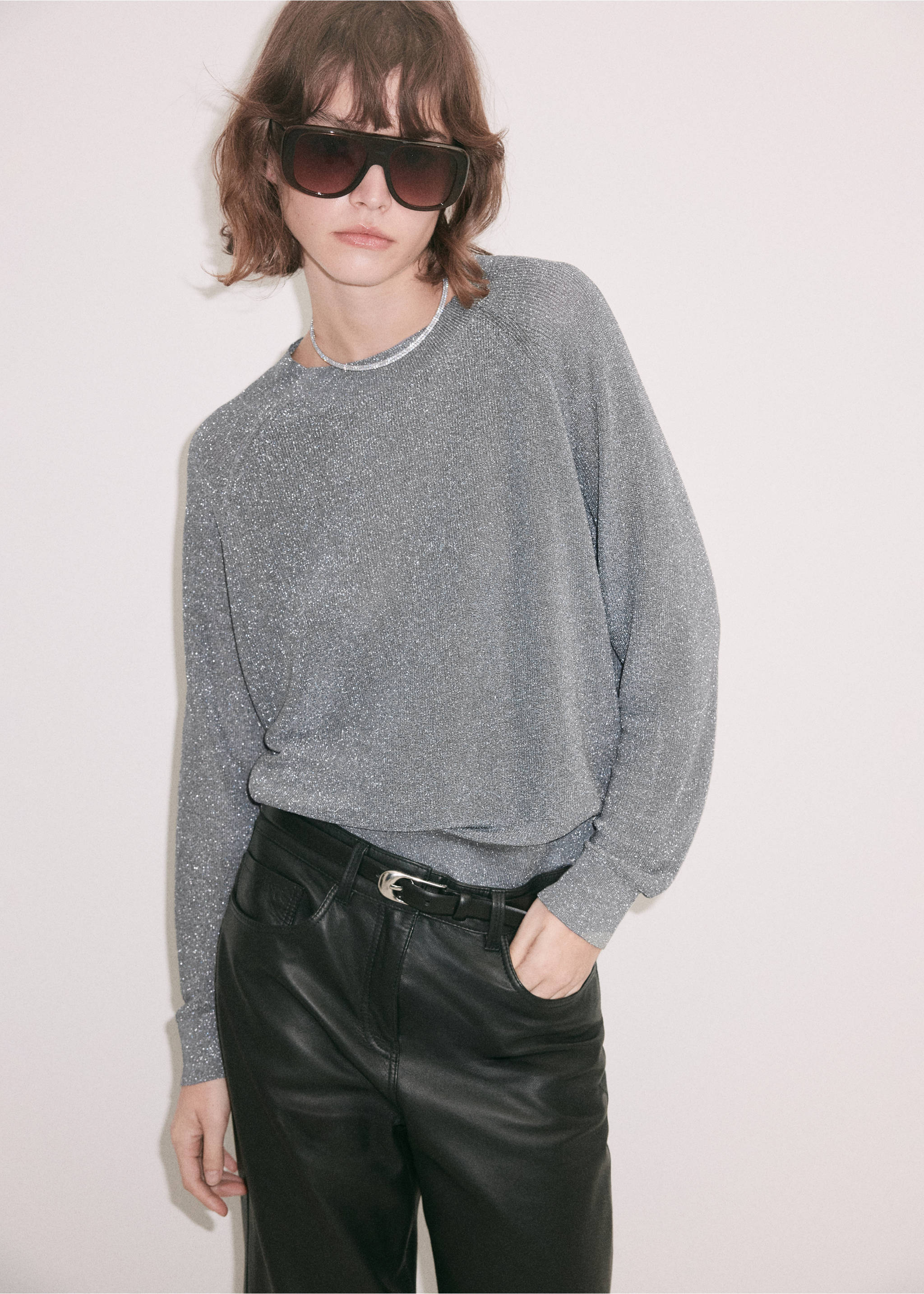 Grey metallic shimmer crew neck jersey with long raglan sleeves., Silver. Ref: 37009140-00.