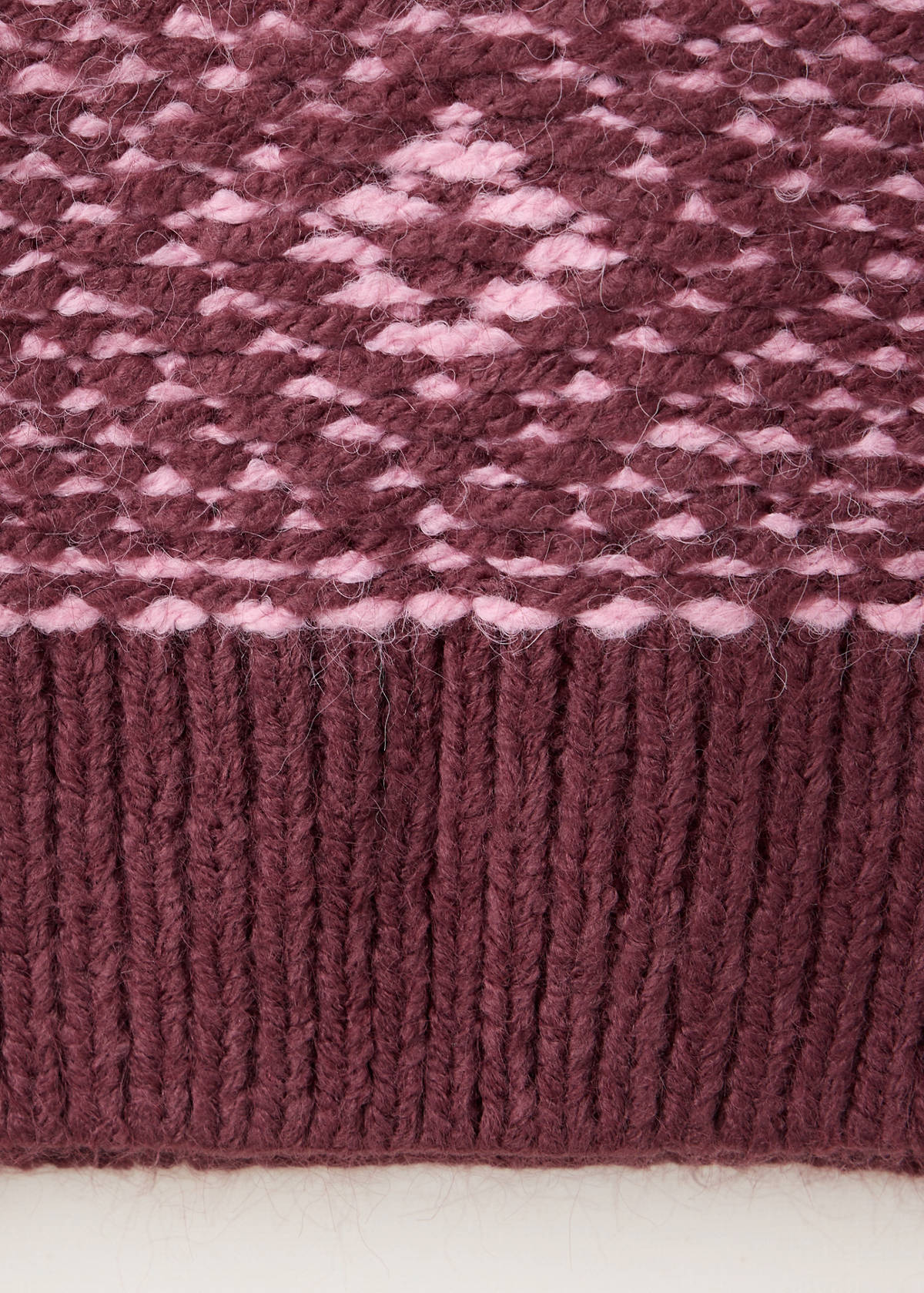 Crew neck sweater with trim — Burgundy