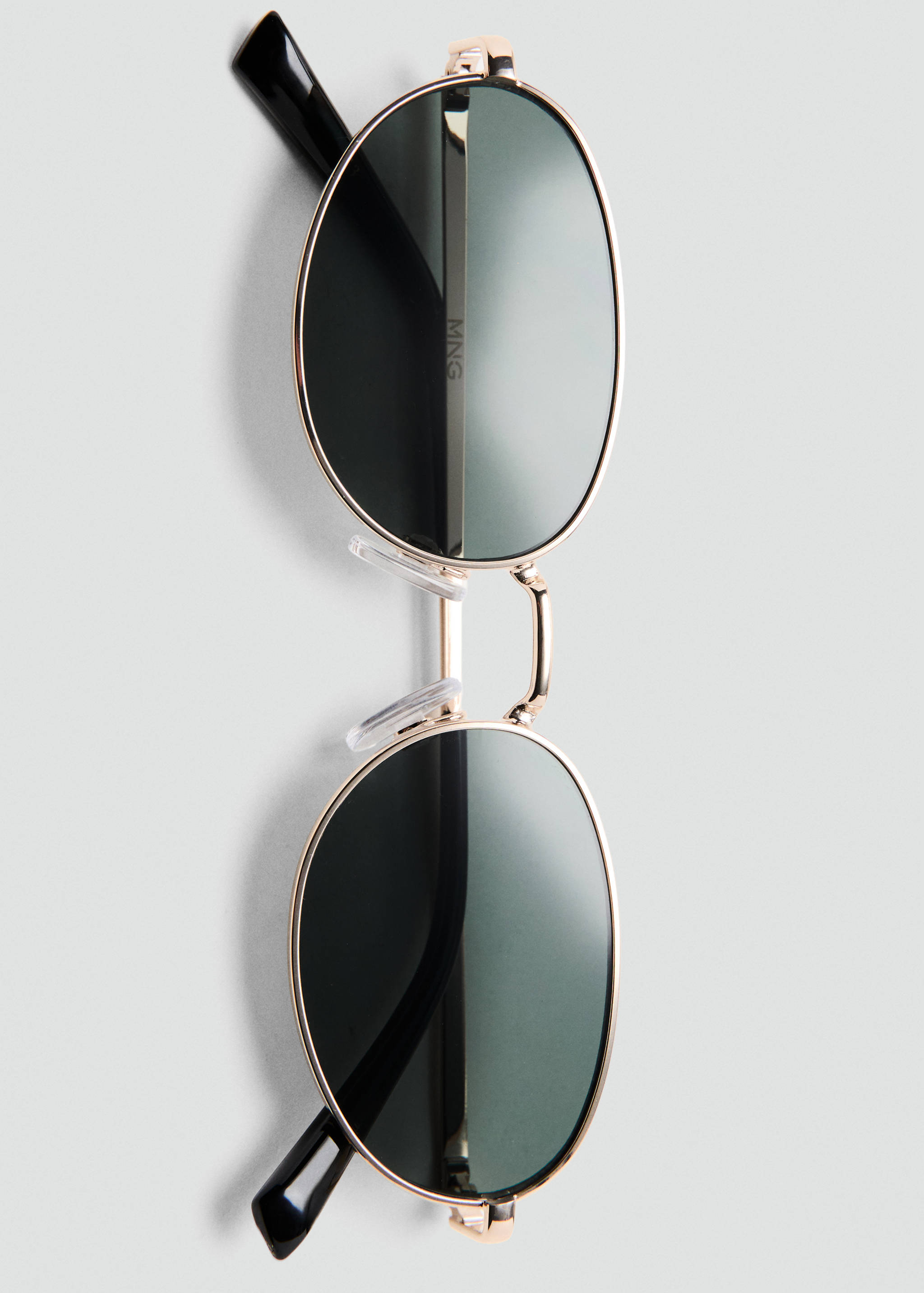 Sonnenbrille mit Metallfassung - Detail des Artikels 2