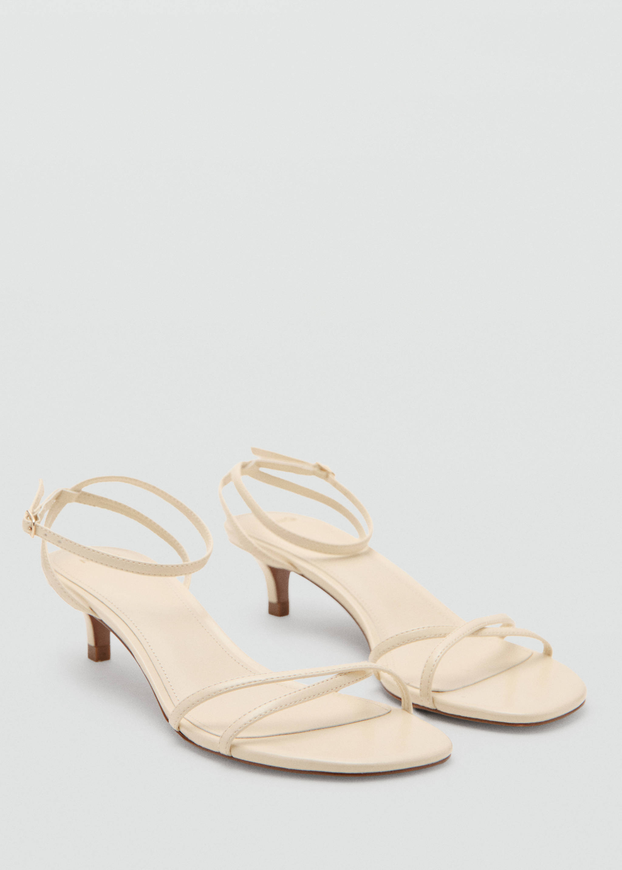 Criss-cross straps sandals - Medium plane