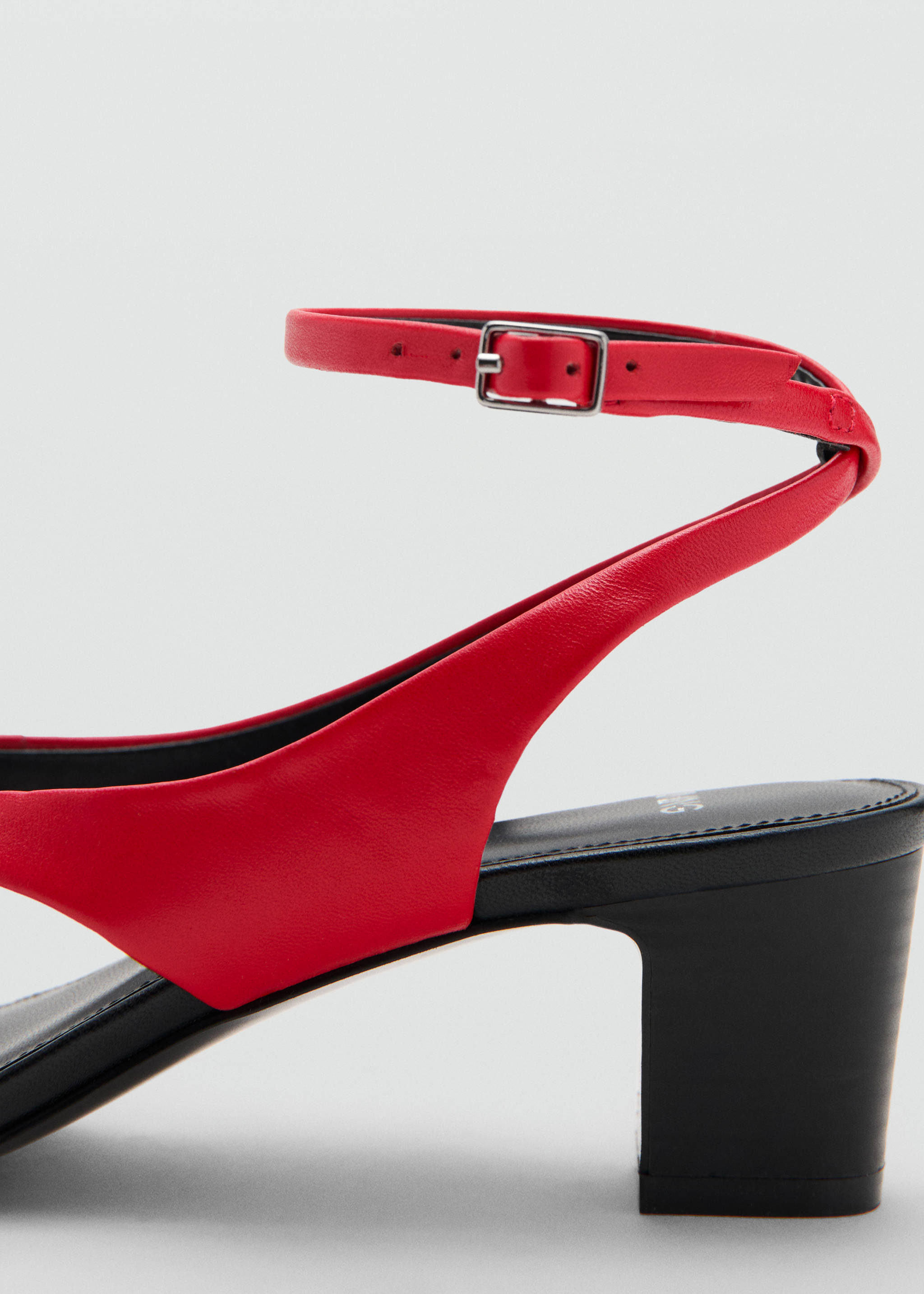 Heeled leather sandals with straps - Details of the article 1