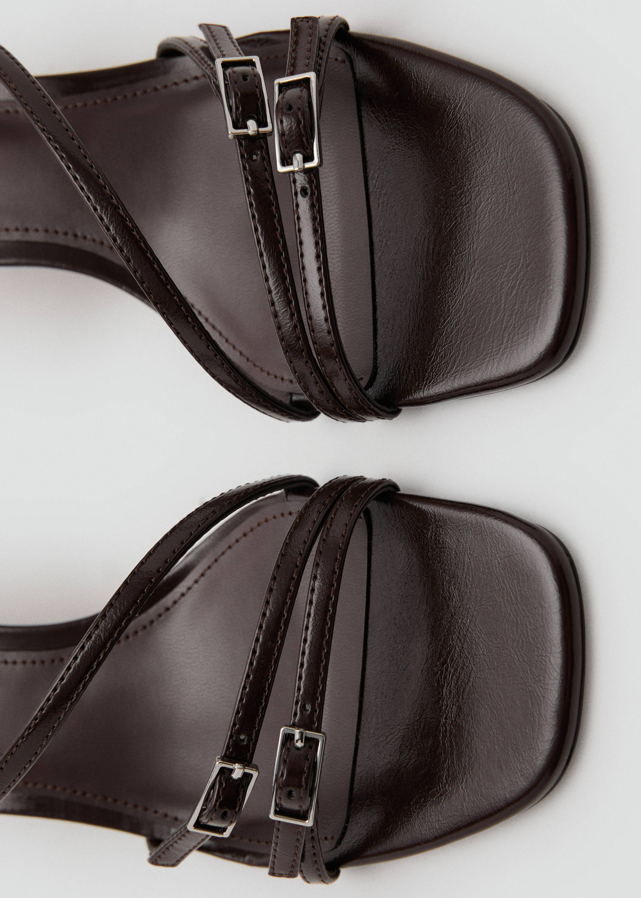 Sandalia tiras tacón kitten - Detalle del artículo 2