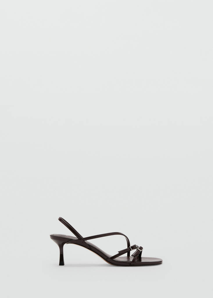 Kitten heel sandals with straps — Chocolate