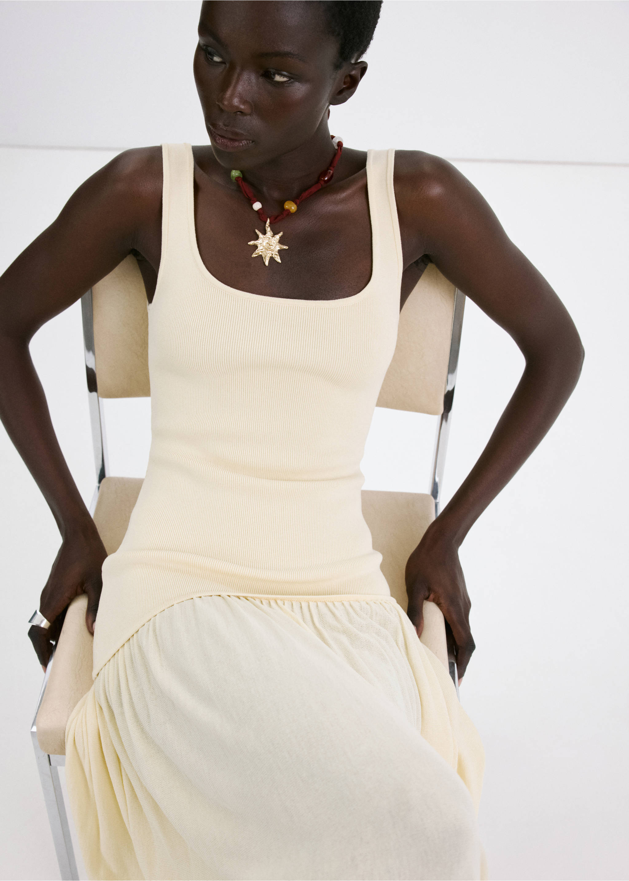 Bead necklace with sun detail - General plane, Gold. Ref: 37011350-00.