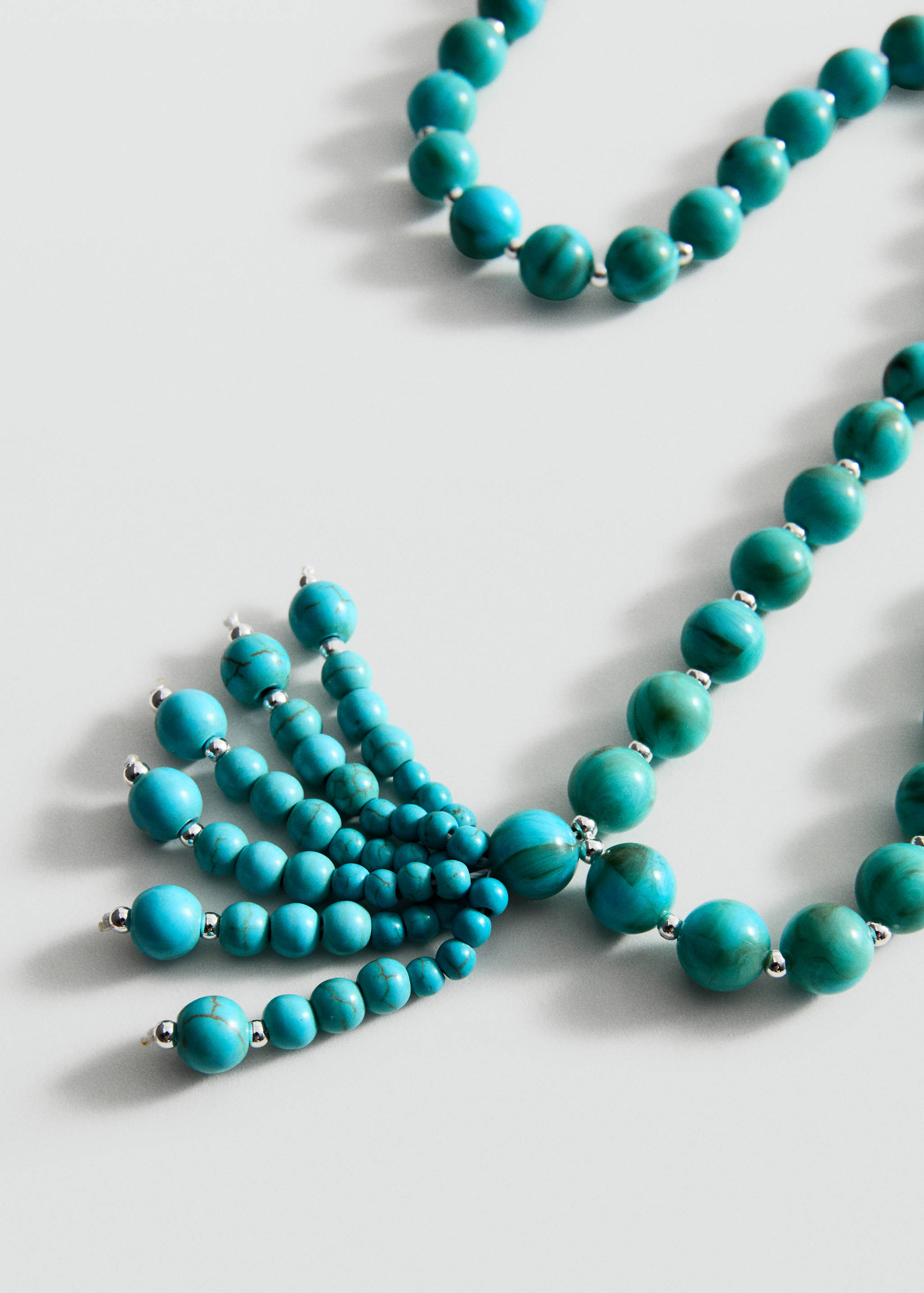 Beaded necklace - Medium plane