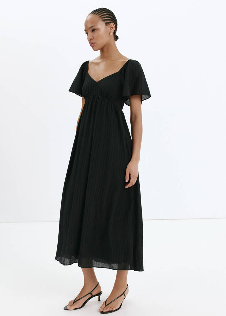 Textured dress with gathered detail — Black