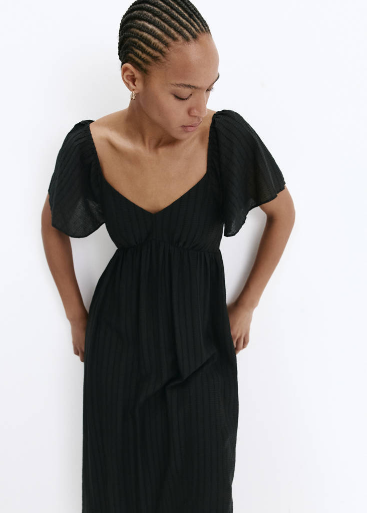 Textured dress with gathered detail — Black