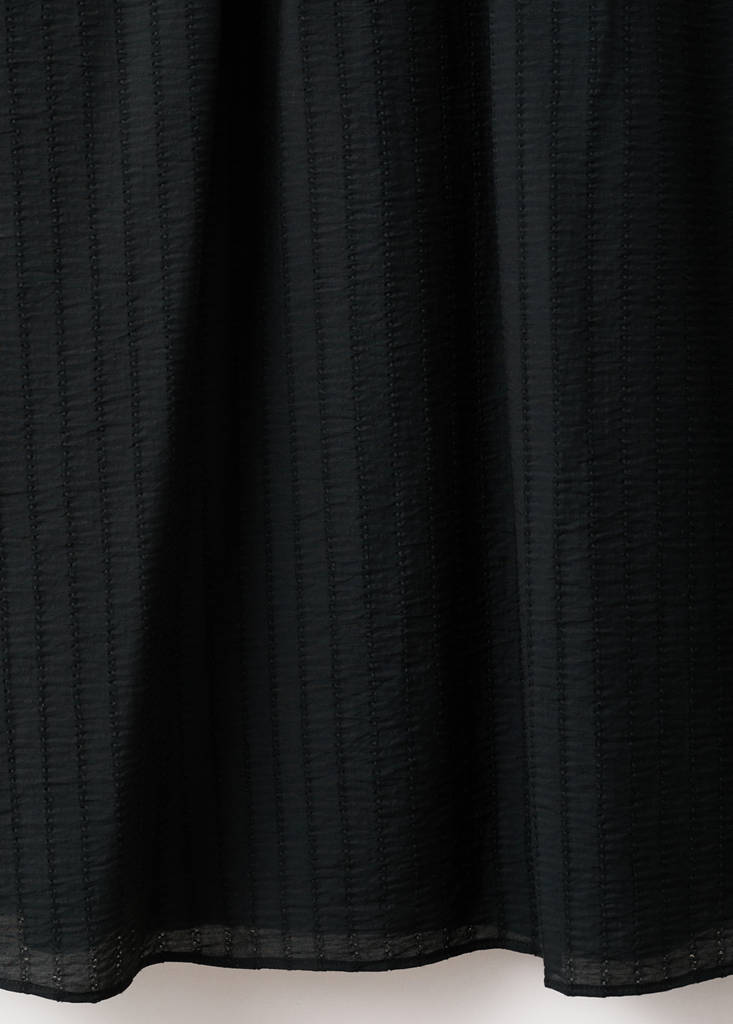 Textured dress with gathered detail — Black