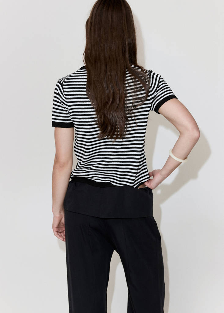 Striped short-sleeved sweater — Black