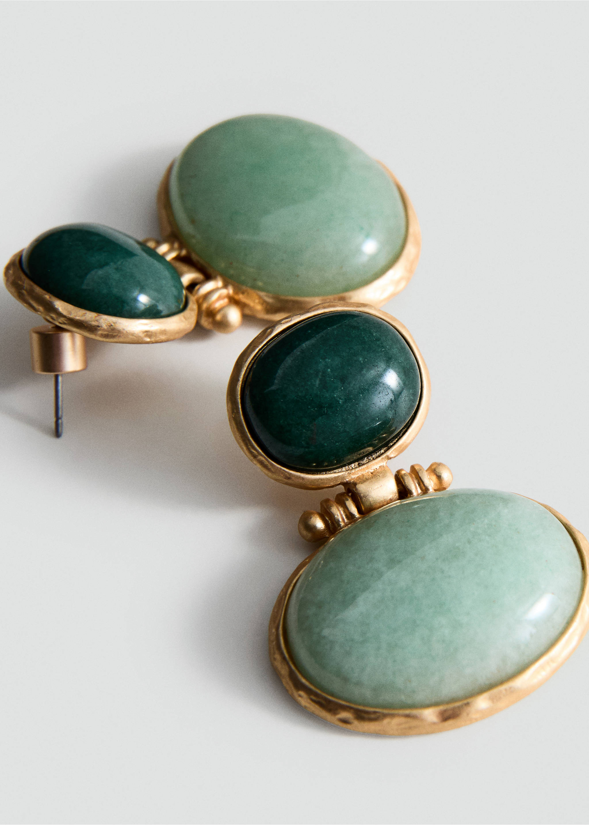 Boucles d'oreilles pendantes pierres - Plan moyen, Or. Ref: 37011399-00.