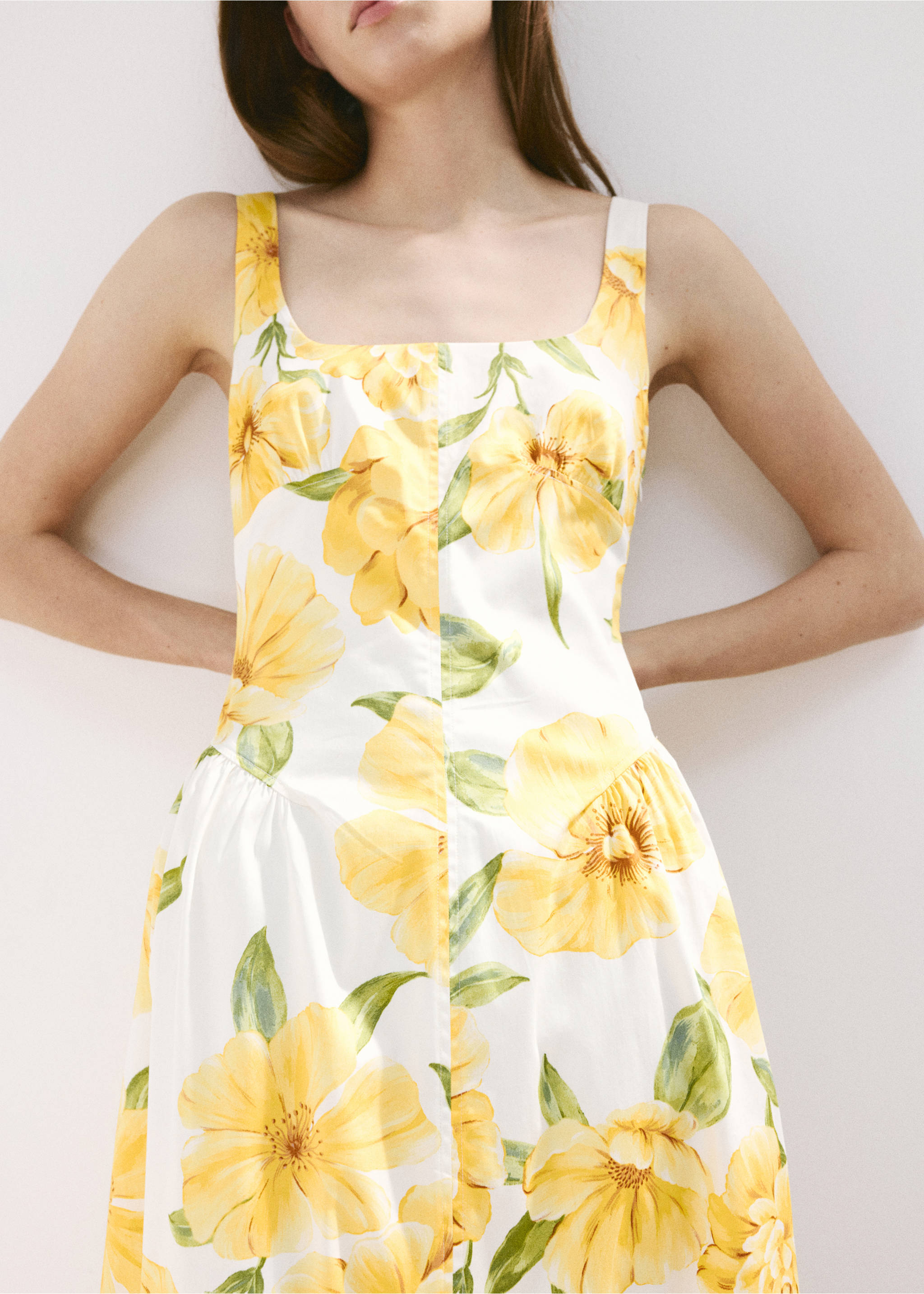 Robe à fleurs taille froncée - Détail de l'article 3, Jaune. Ref: 37011401-00.
