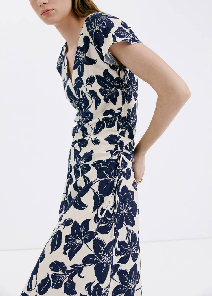 Side ruched floral dress — Ecru