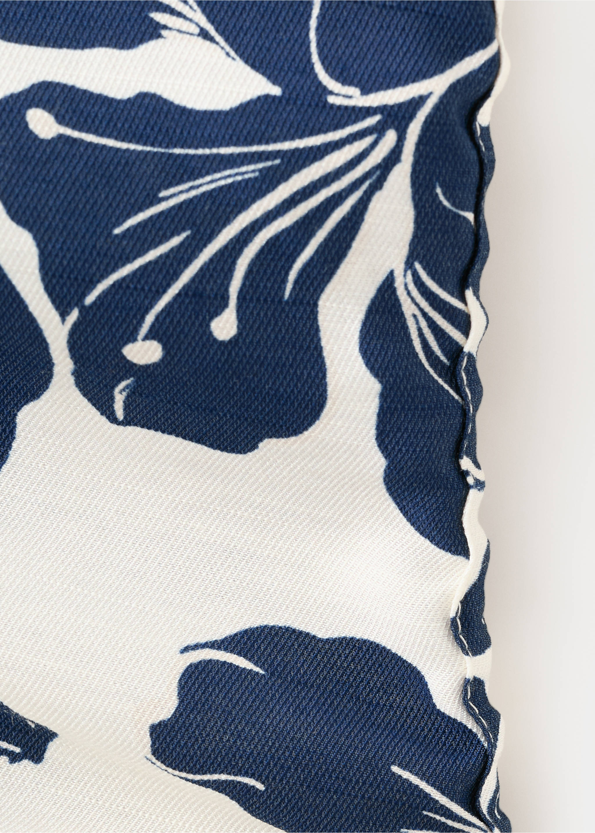 Floral print dress - Details of the article 0, Ecru. Ref: 37011403-00.