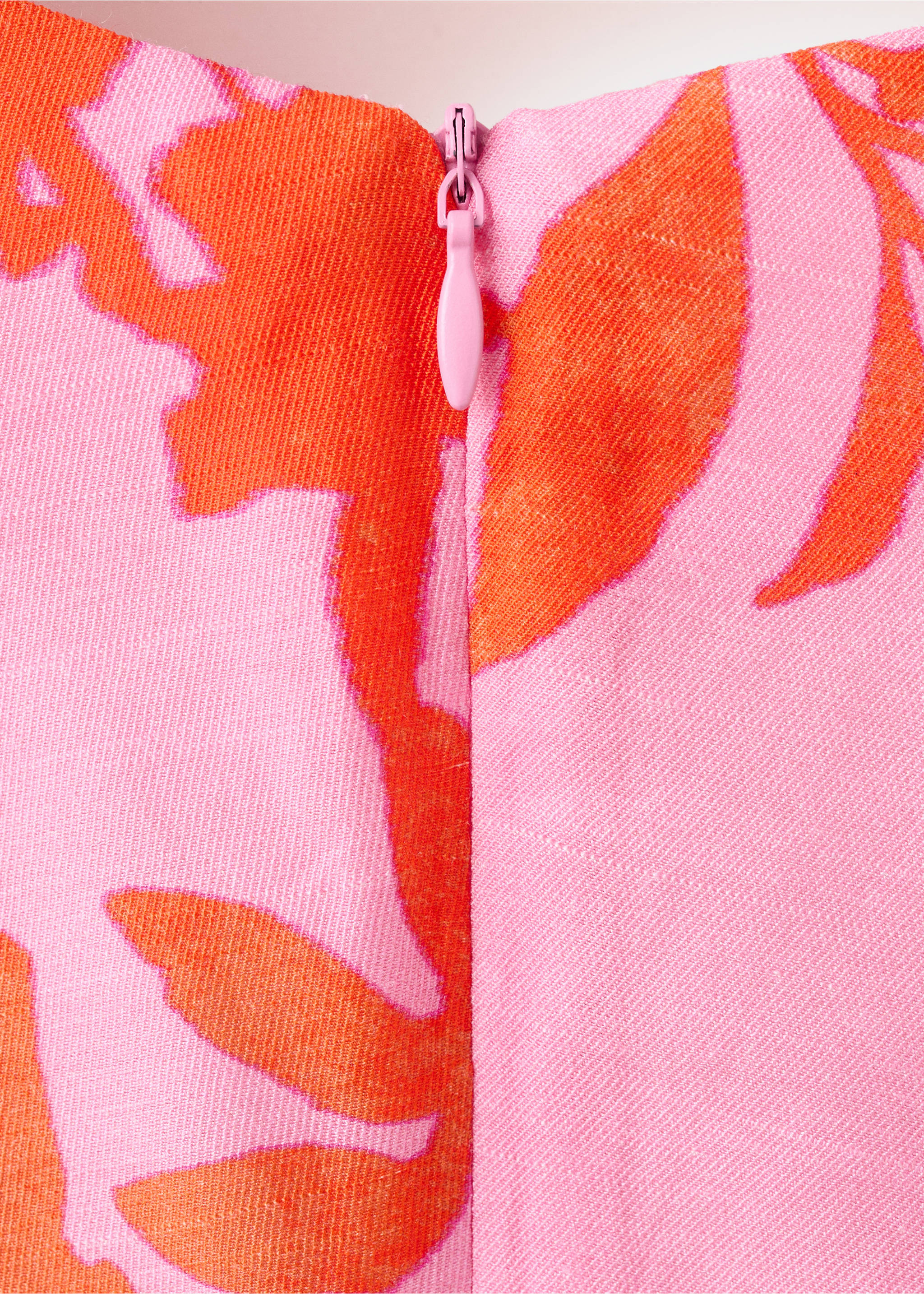 Floral print dress - Details of the article 0, Pink. Ref: 37011403-00.
