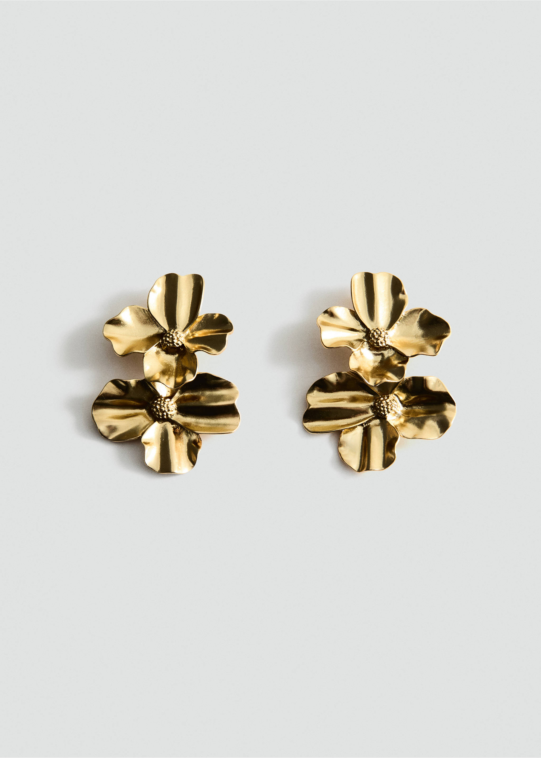 Flower-design earrings - Article without model, Gold. Ref: 37011406-00.