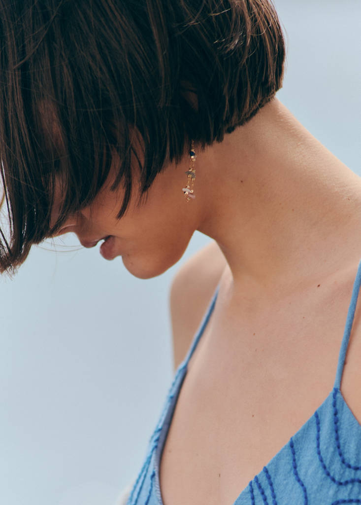 Long beaded earrings — Gold