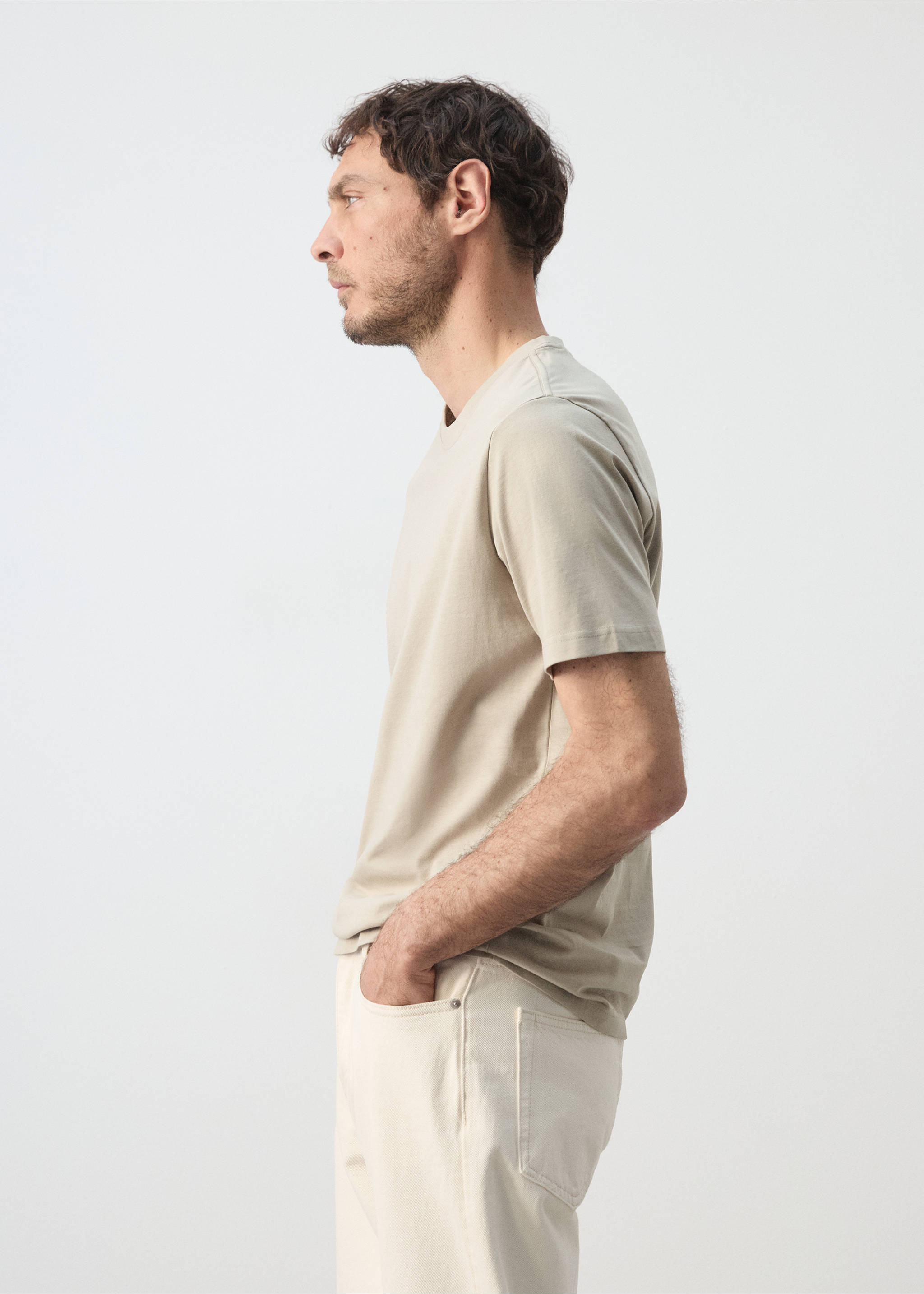 Camiseta slim fit 180gsm - Detalle del artículo 2, Arena. Ref: 37011432-00.