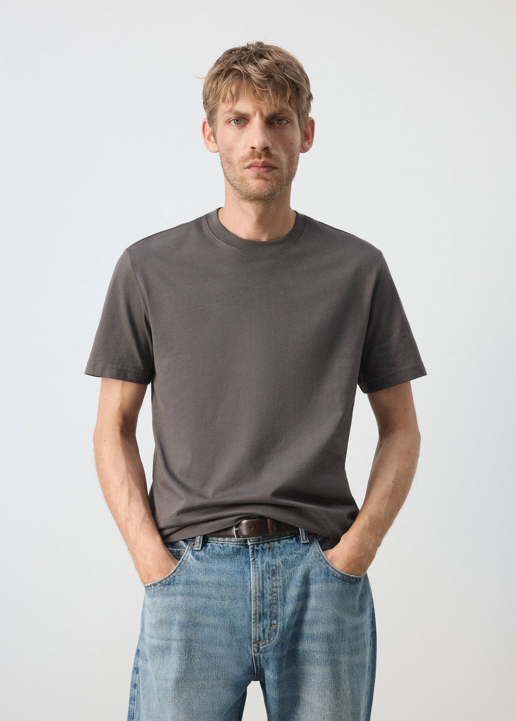T-shirt slim fit 180 g/m² - Plan moyen