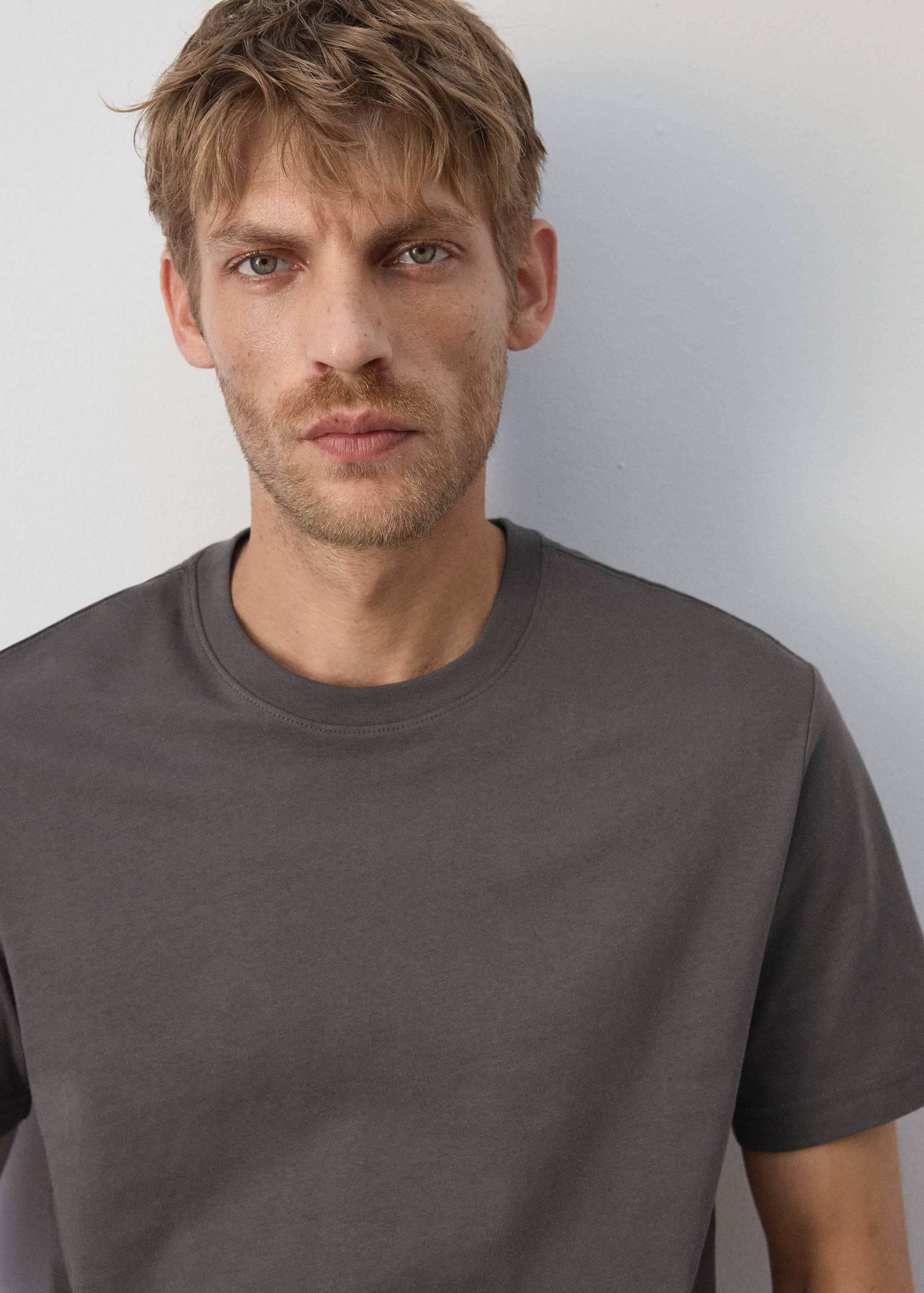 T-shirt slim fit 180 g/m² - Détail de l'article 1