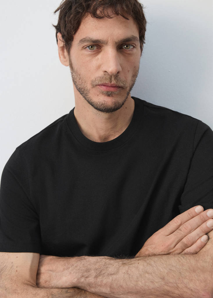 Slim fit T-shirt 180gsm — Black