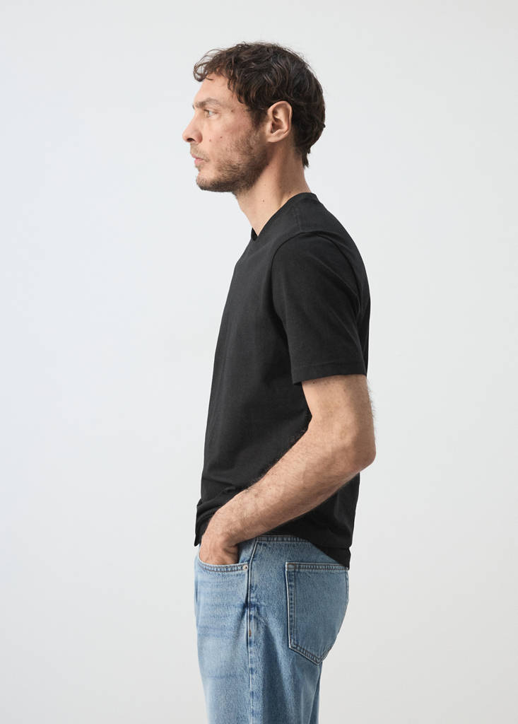 Slim fit T-shirt 180gsm — Black