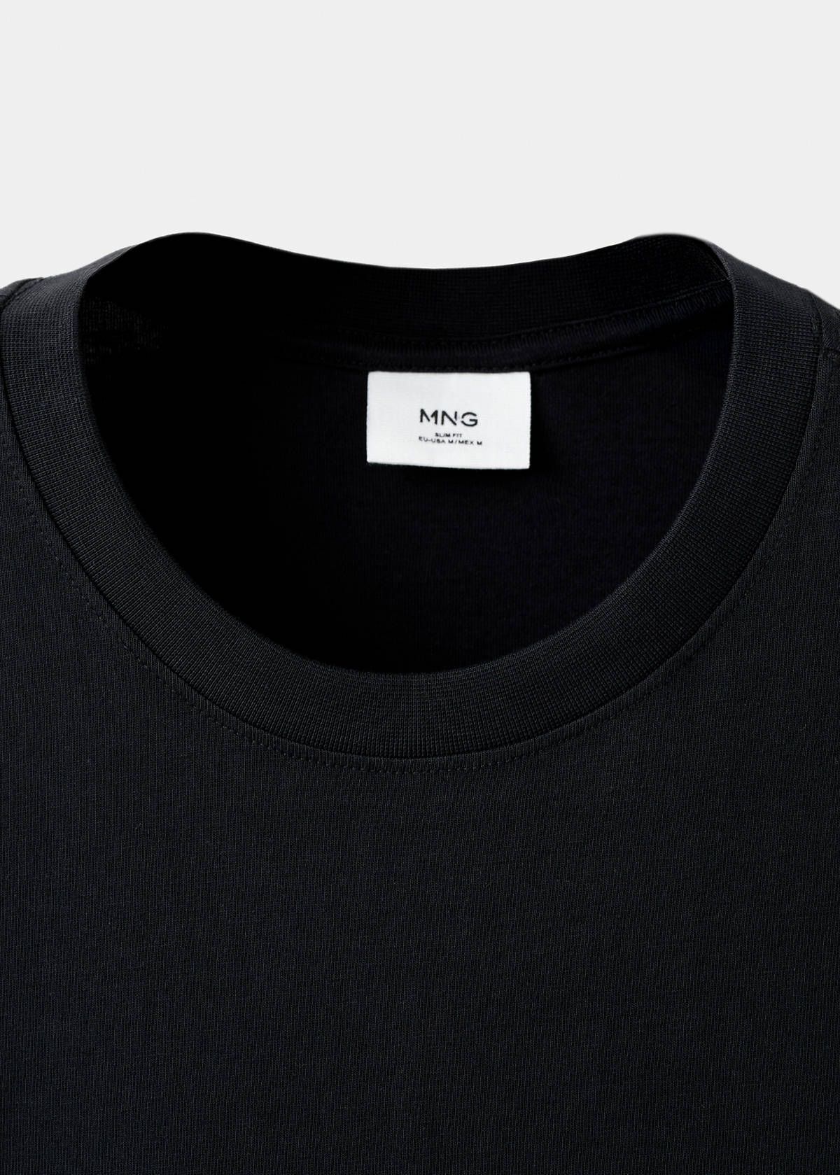 Slim fit T-shirt 180gsm — Black