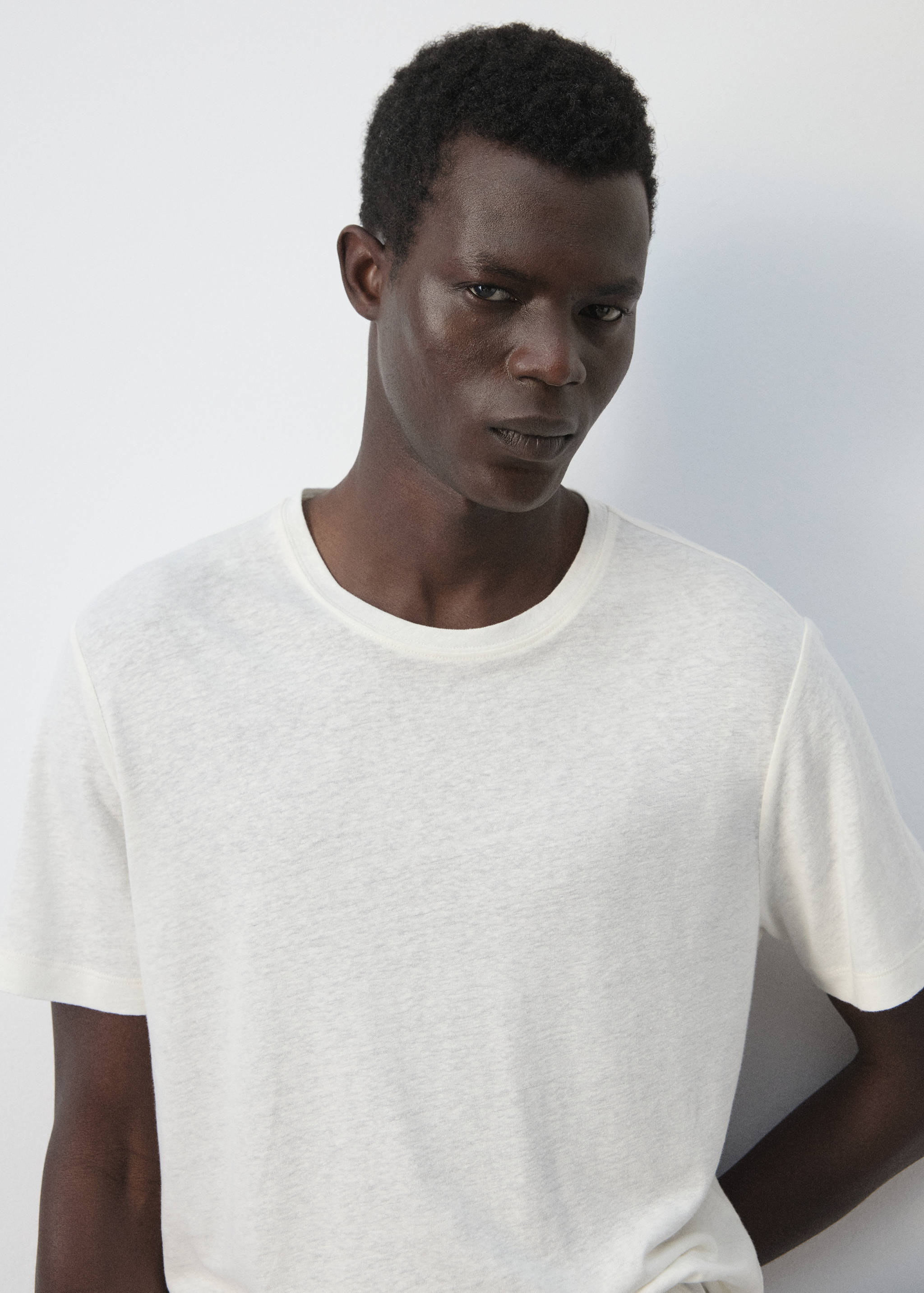 Knitted linen T-shirt - Details of the article 1