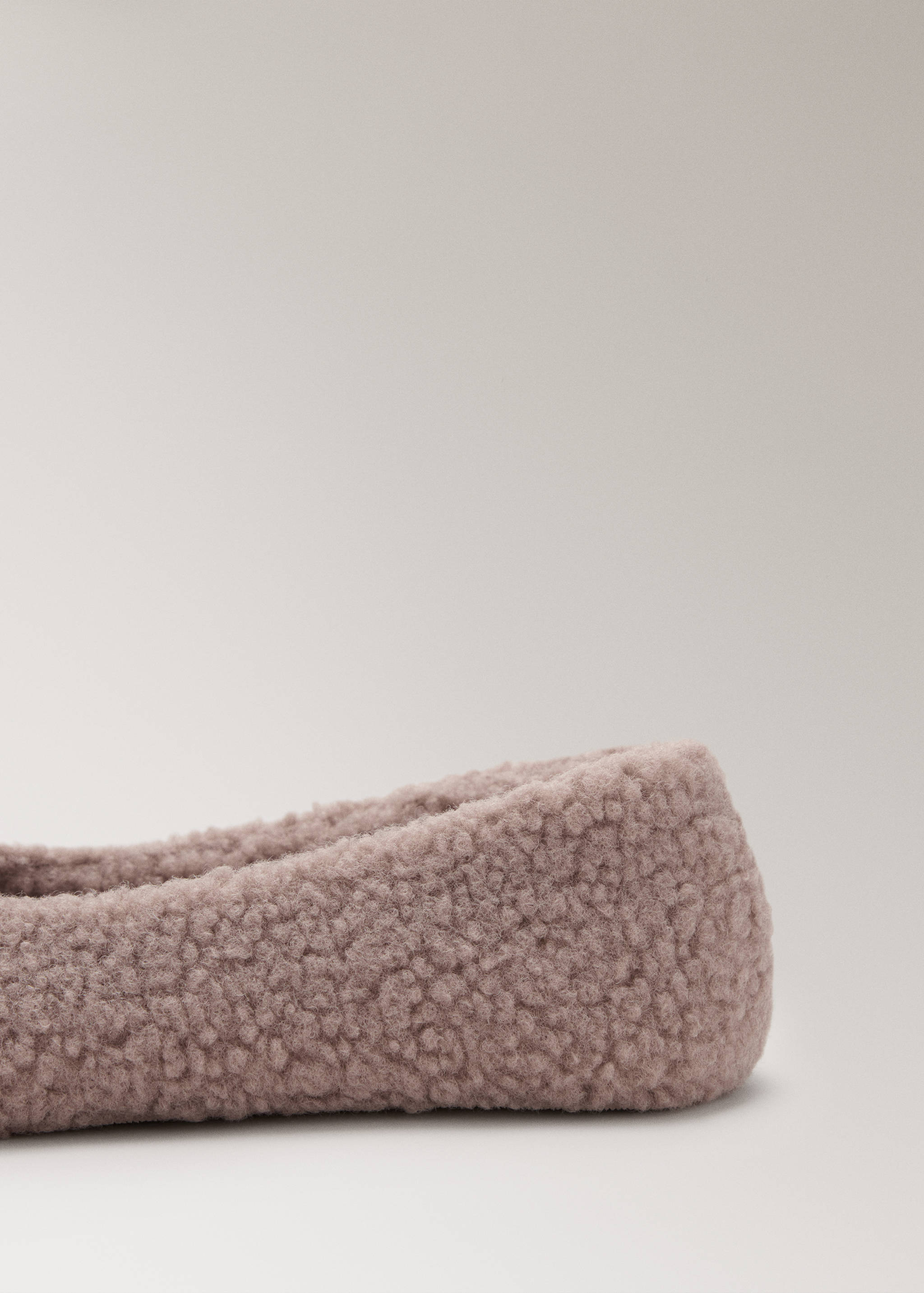 Ballerines en mouton retourné - Détail de l'article 1