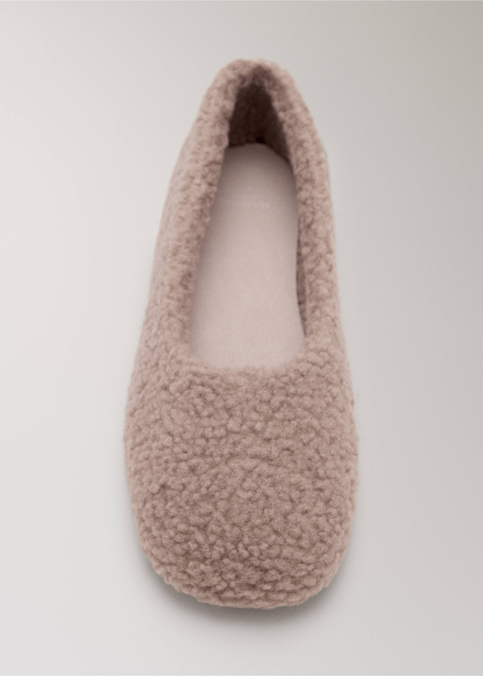 Ballerines en mouton retourné - Détail de l'article 2, Rose pâle. Ref: 37011443-00.