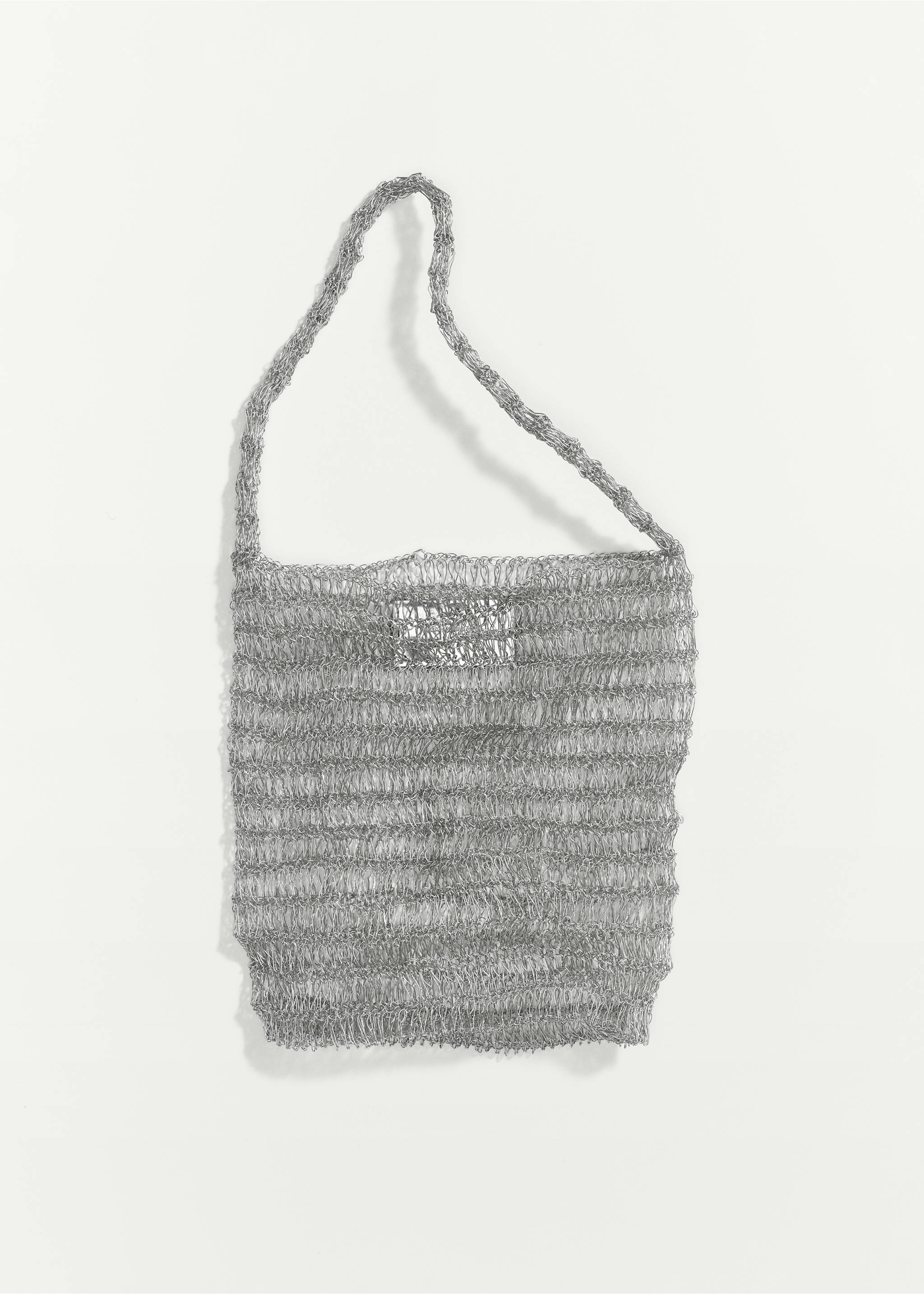 Metallic mesh shoulder bag - Article without model, Silver. Ref: 37011447-00.