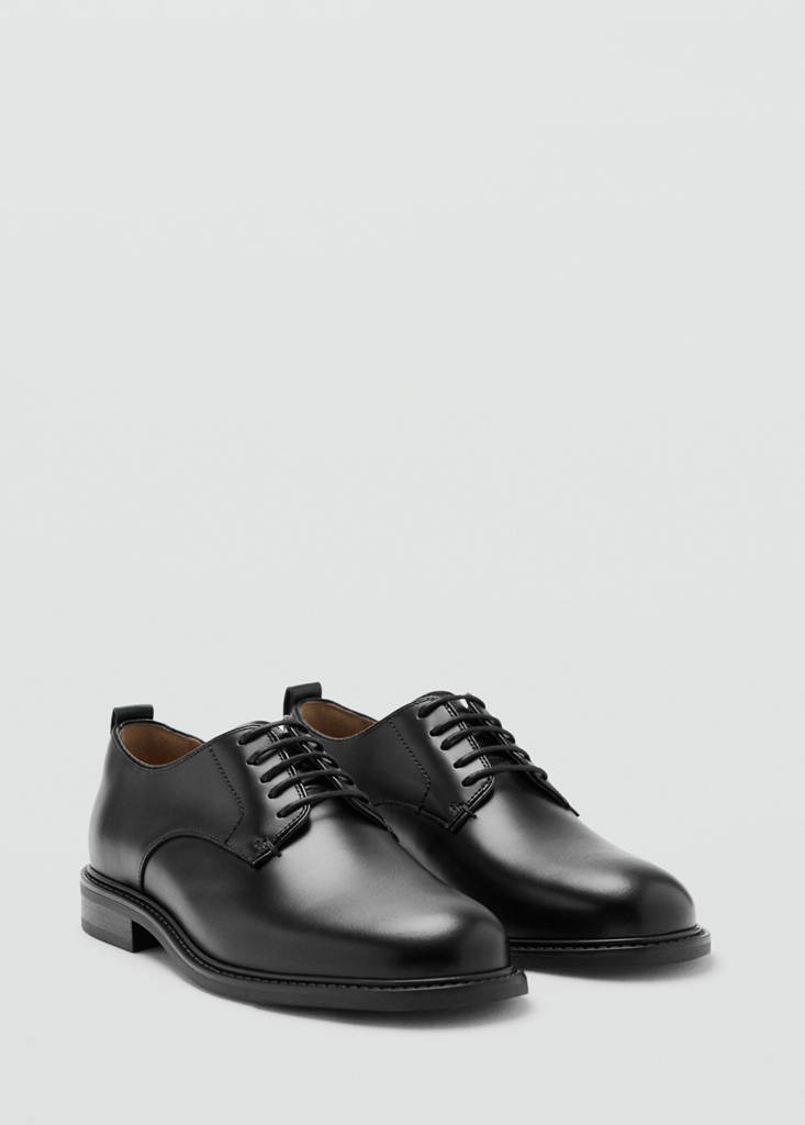 Lace-up leather shoes — Black