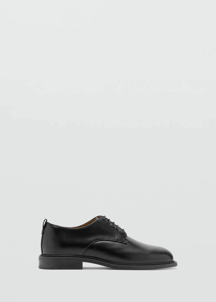 Lace-up leather shoes — Black