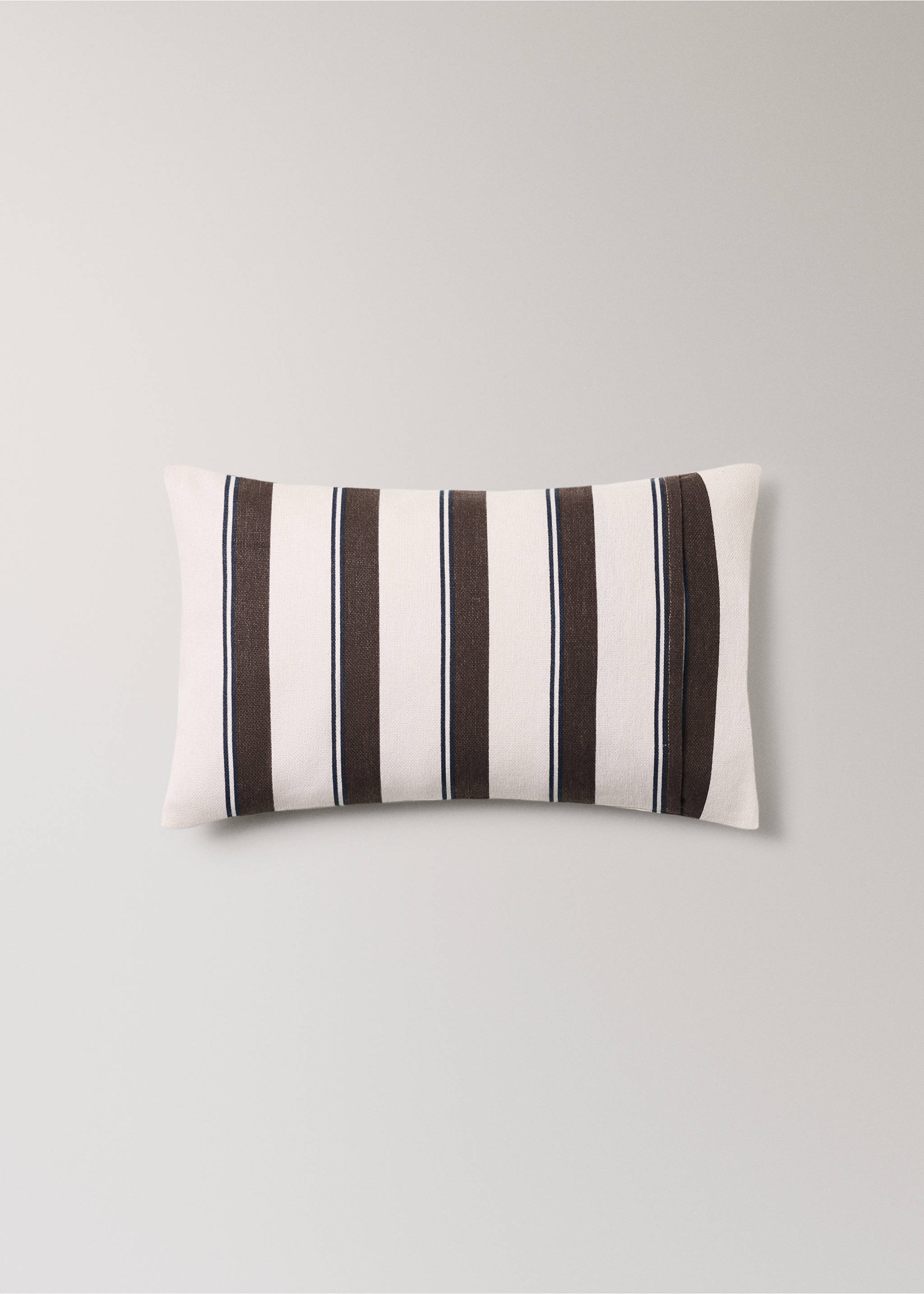 Cotton striped cushion cover 30x50cm - Details of the article 3, Brown. Ref: 37011472-00.
