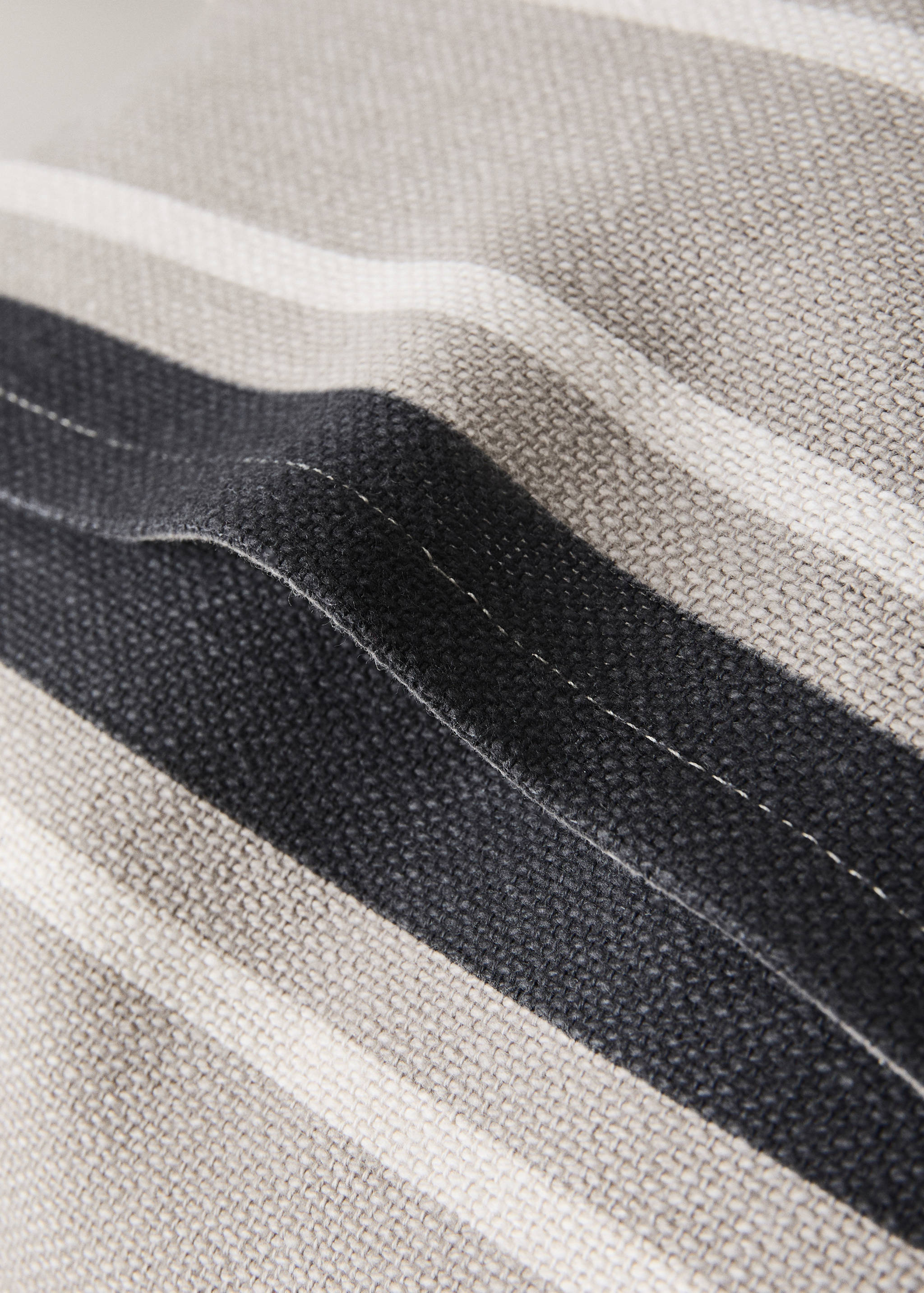Cotton striped cushion cover 30x50cm - Details of the article 2