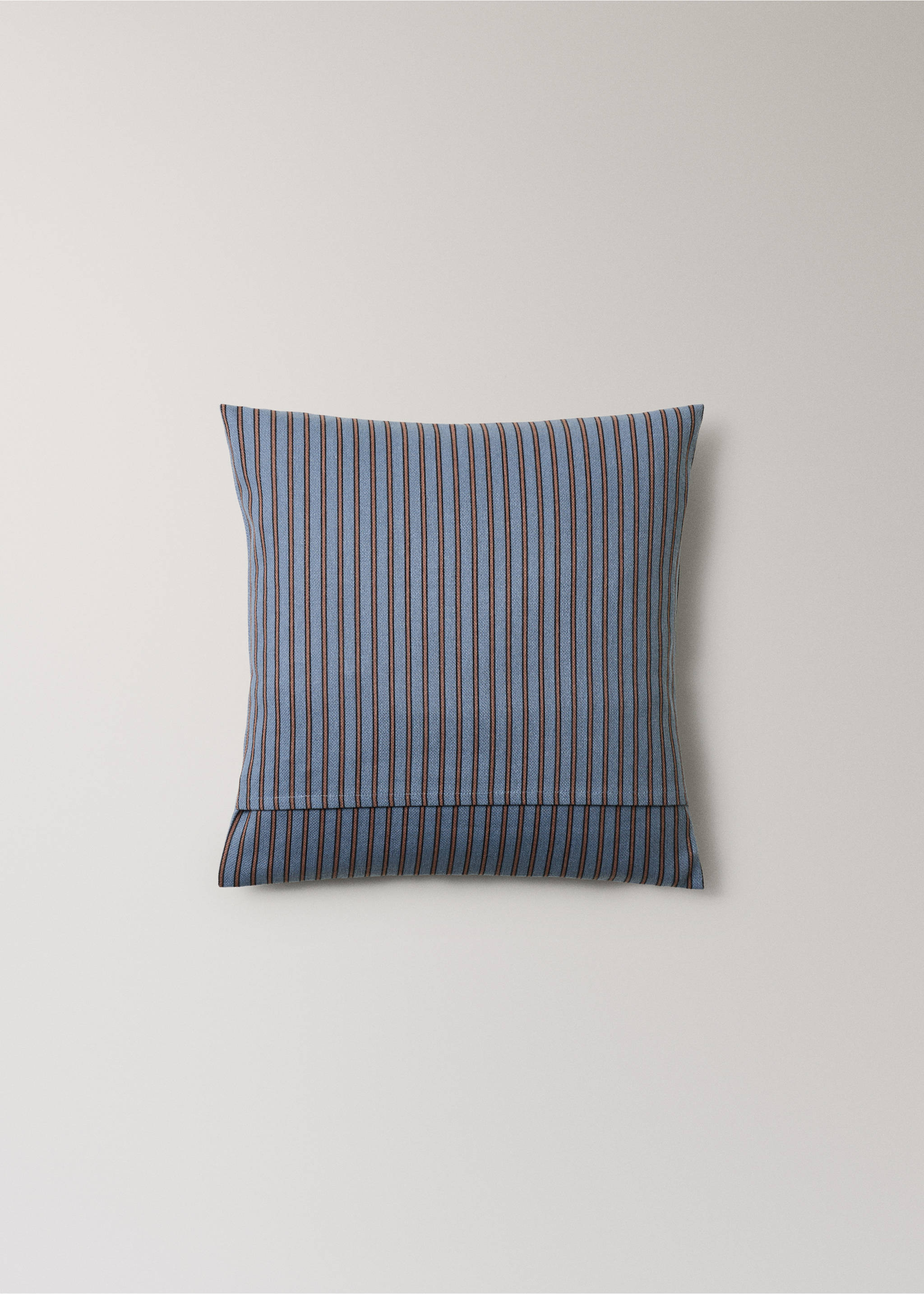 Cotton cushion cover with printed stripes 45x45 cm - Details of the article 4, Aqua Green. Ref: 37011473-00.