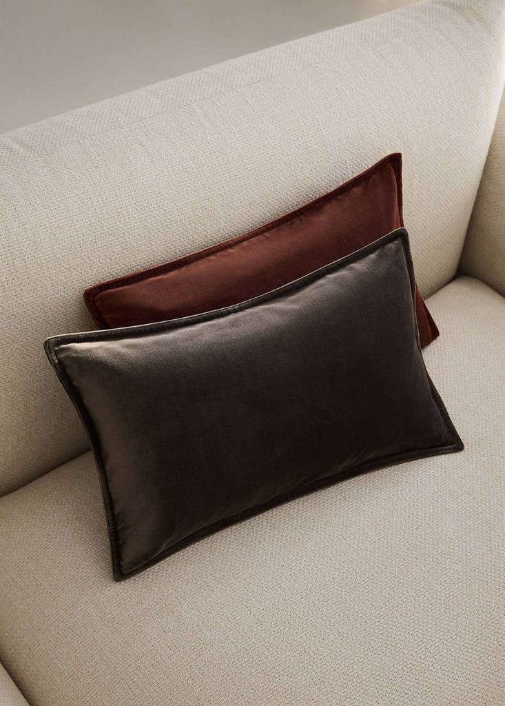 Velvet-effect cushion cover 30x50 cm — Brown