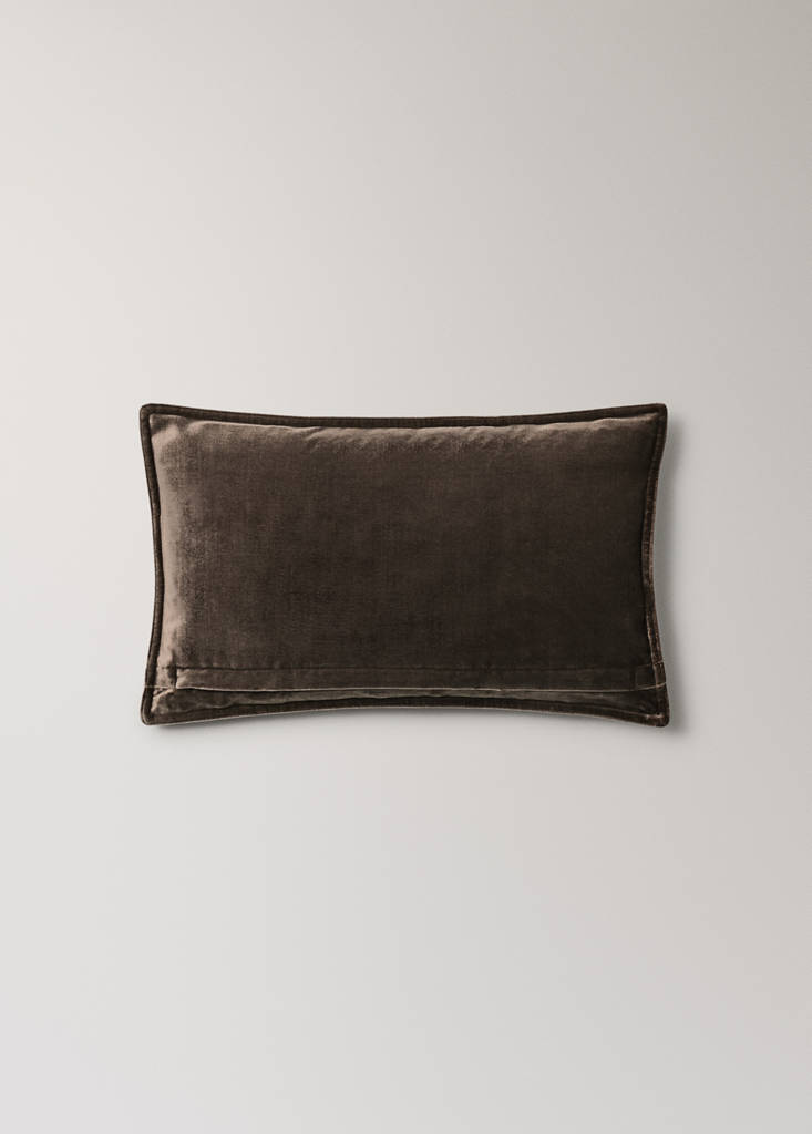 Velvet-effect cushion cover 30x50 cm — Brown