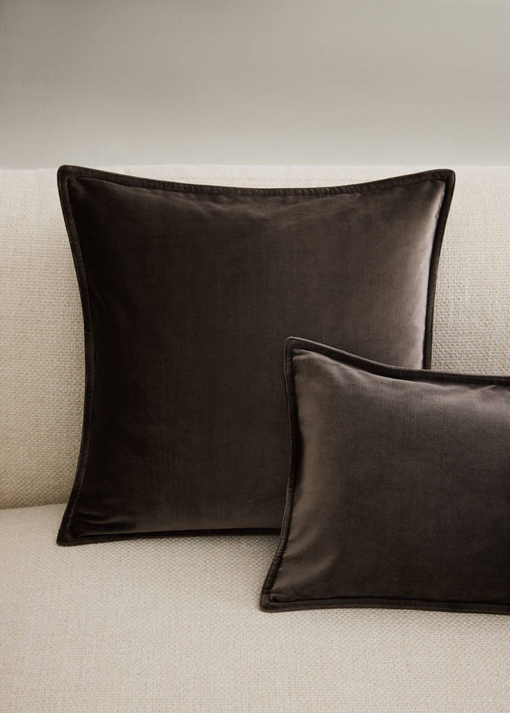 Velvet-effect cushion cover 45x45 cm — Brown